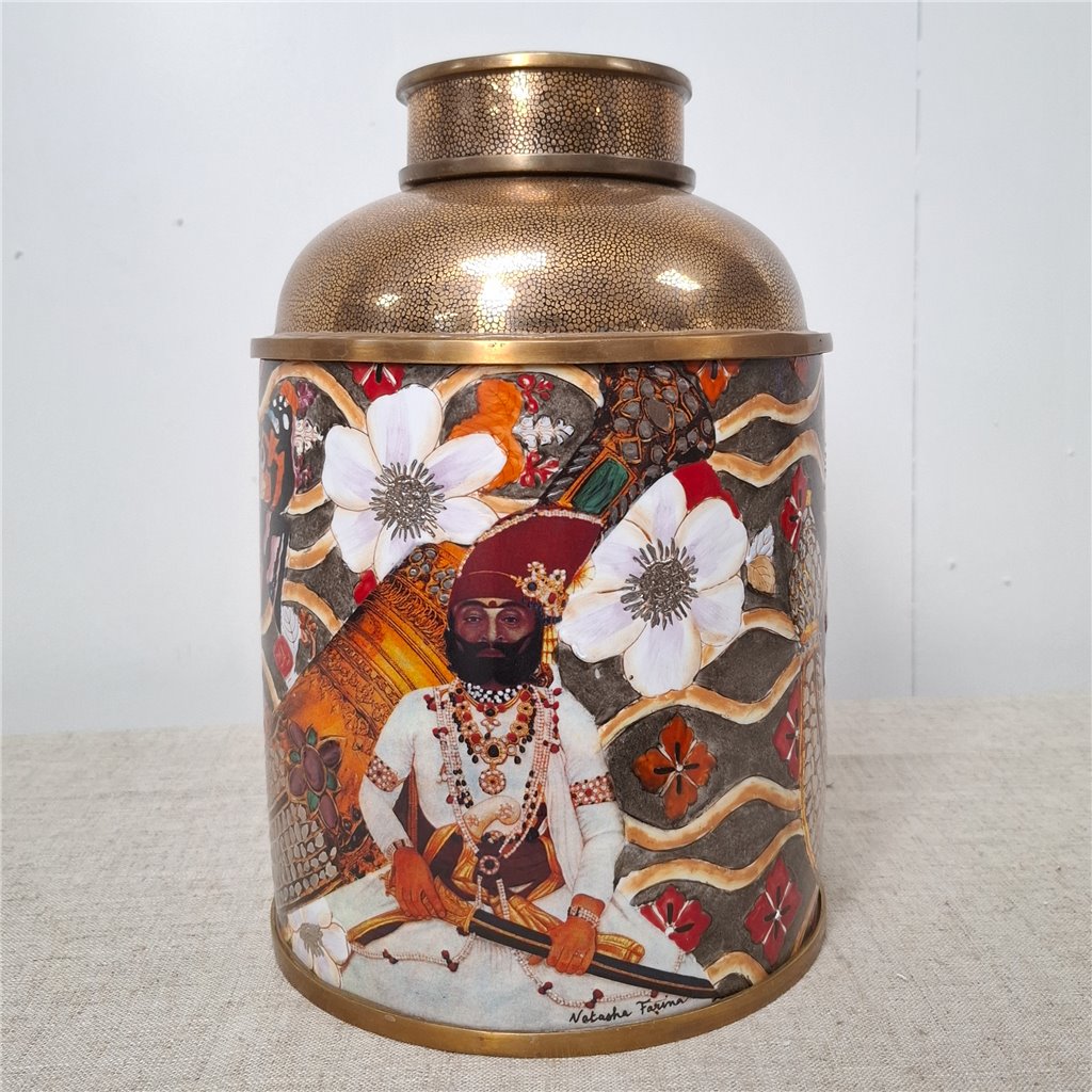 Danny's Fine Porcelain Porcelain Round Jar Portrait V with Bronze Ormolu – B793 - CLOSEOUT