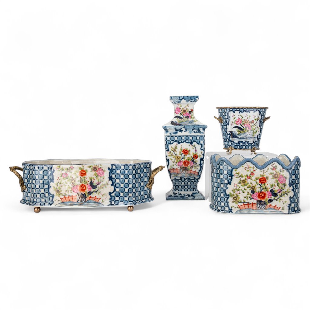 Danny's Fine Porcelain Scalloped Basin with Multicolor Florals in Blue Lattice - Garden