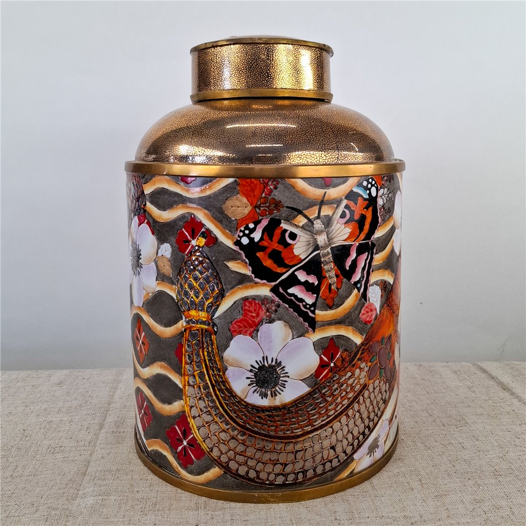 Danny's Fine Porcelain Porcelain Round Jar Portrait V with Bronze Ormolu – B793 - CLOSEOUT