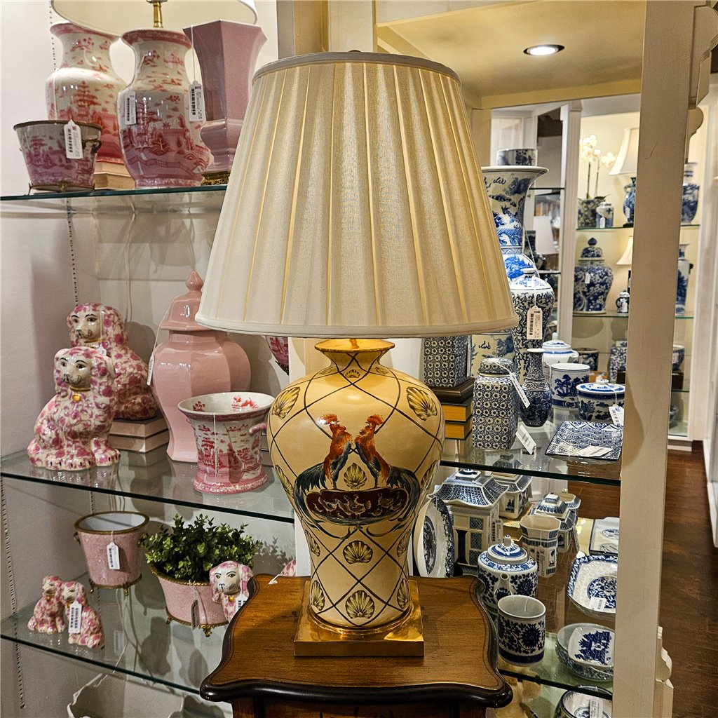 Danny's Fine Porcelain Lamp with Rooster Motif and Lattice Pattern and Bronze Ormolu Base