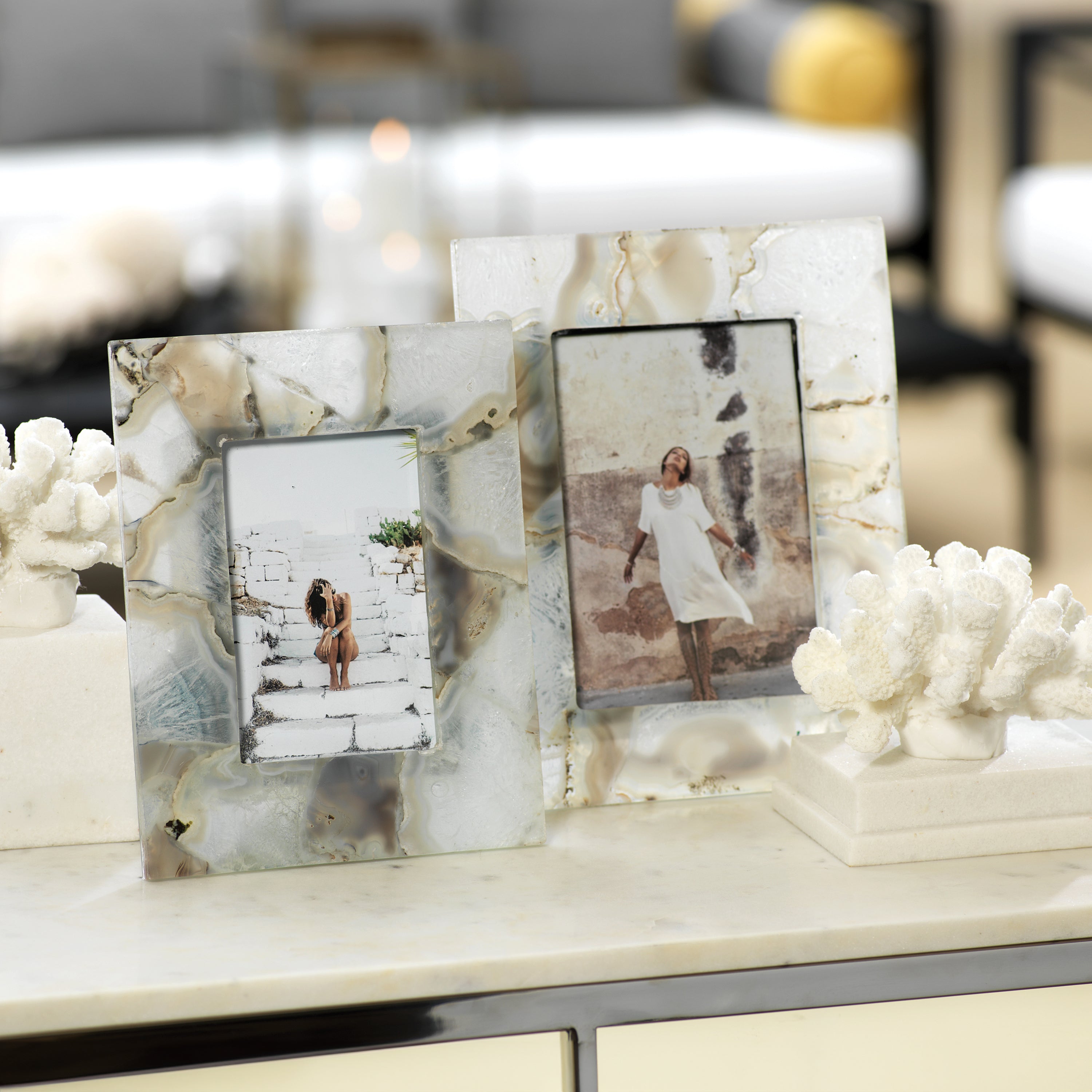 Preto Agate Photo Frame- 4" x 6"
