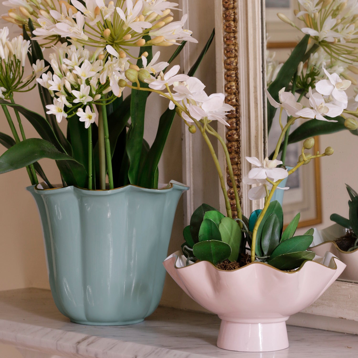 Beatriz Ball Servware Beatriz Ball ENCANTO Carola Small Pedestal (Camellia and White)