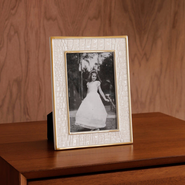 Beatriz Ball Giftware Beatriz Ball ENCANTO Croc 4 x 6 Cream Frame