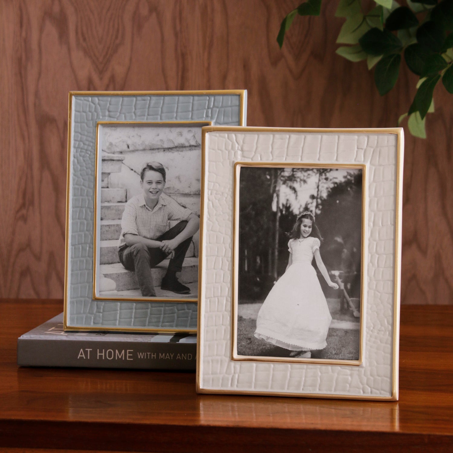 Beatriz Ball Giftware Beatriz Ball ENCANTO Croc  4 x 6 Slate Frame