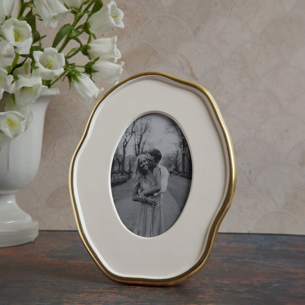 Beatriz Ball Picture Frames Beatriz Ball FRAME Encanto Ducca Frame 4 x 6 (White)