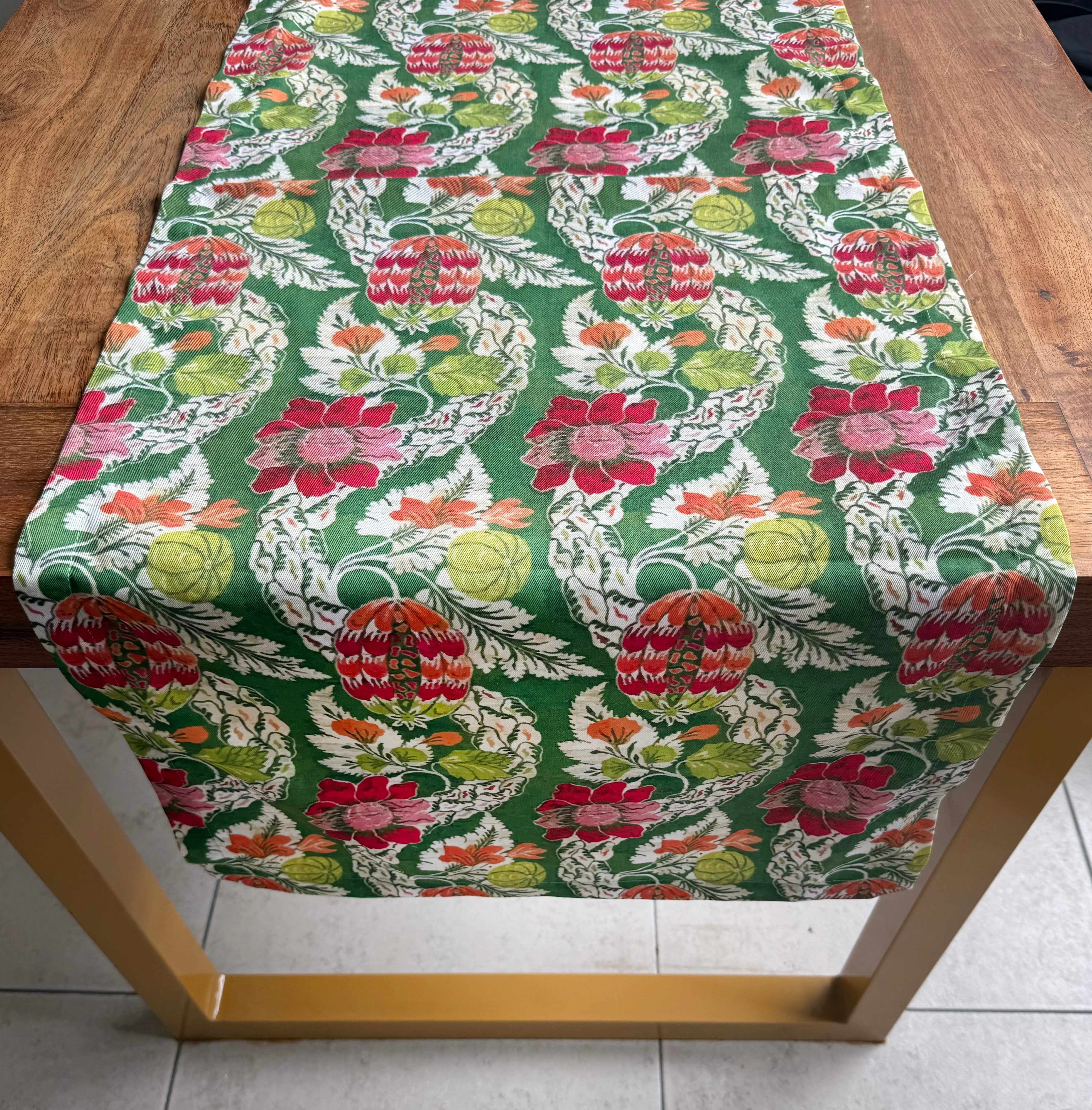 Beatriz Ball Giftware Beatriz Ball LINENS Laurent Runner Floral