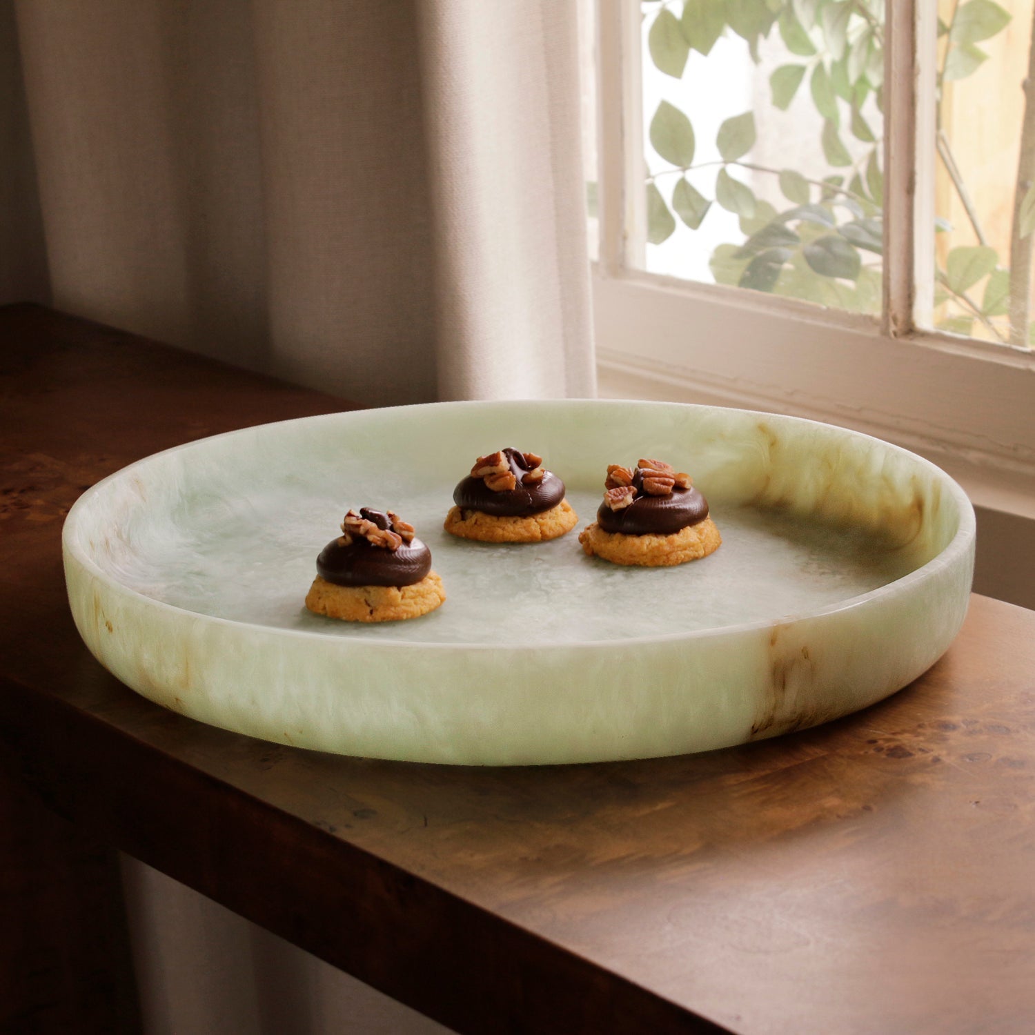 Beatriz Ball Serveware Beatriz Ball RESIN Giada Round Tray Jade Swirl
