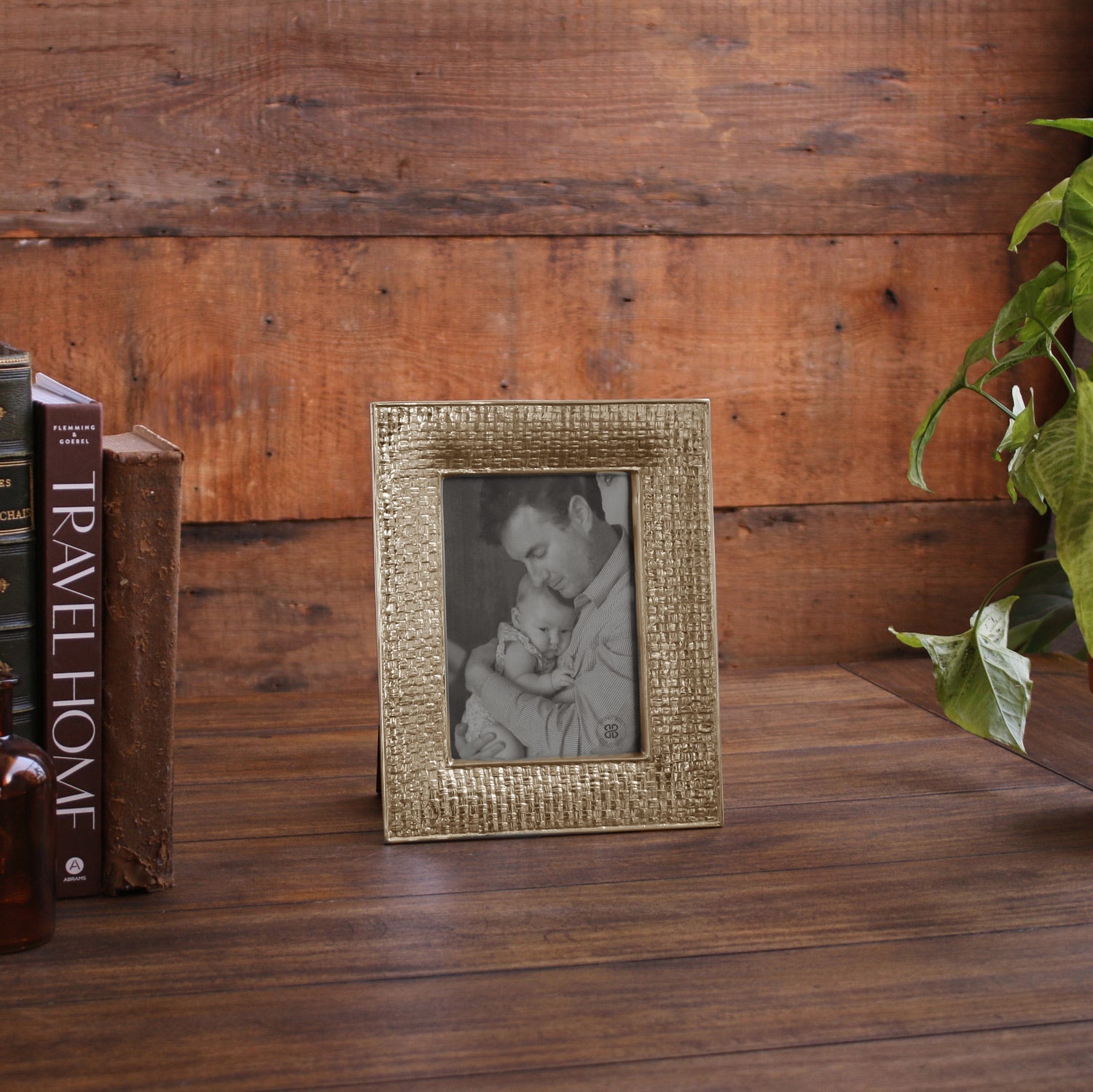 Beatriz Ball Picture Frames Beatriz Ball SIERRA MODERN Nassau 5 x 7 Frame (Gold)