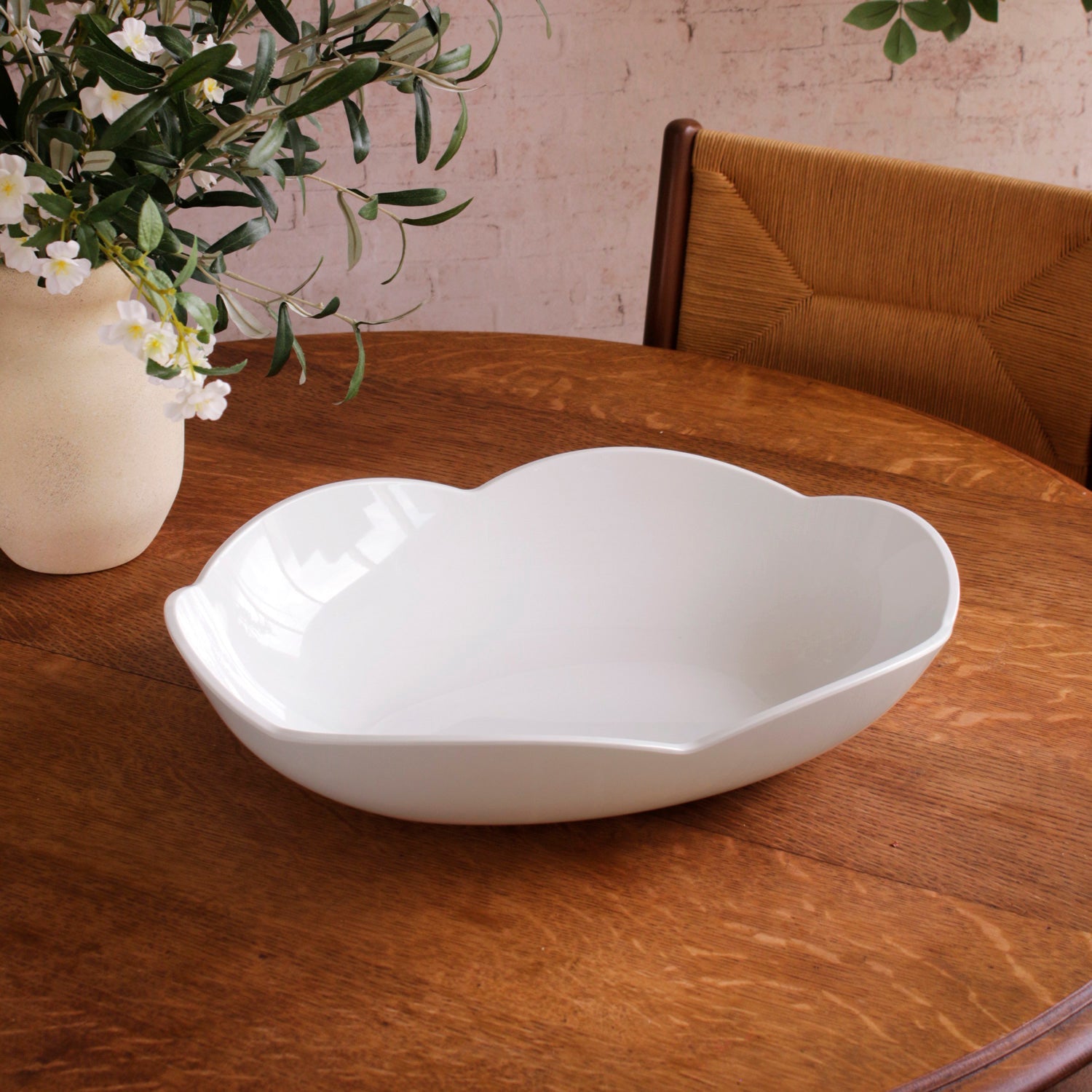 Beatriz Ball Serveware Beatriz Ball VIDA Amelia Extra Large Oval Bowl White