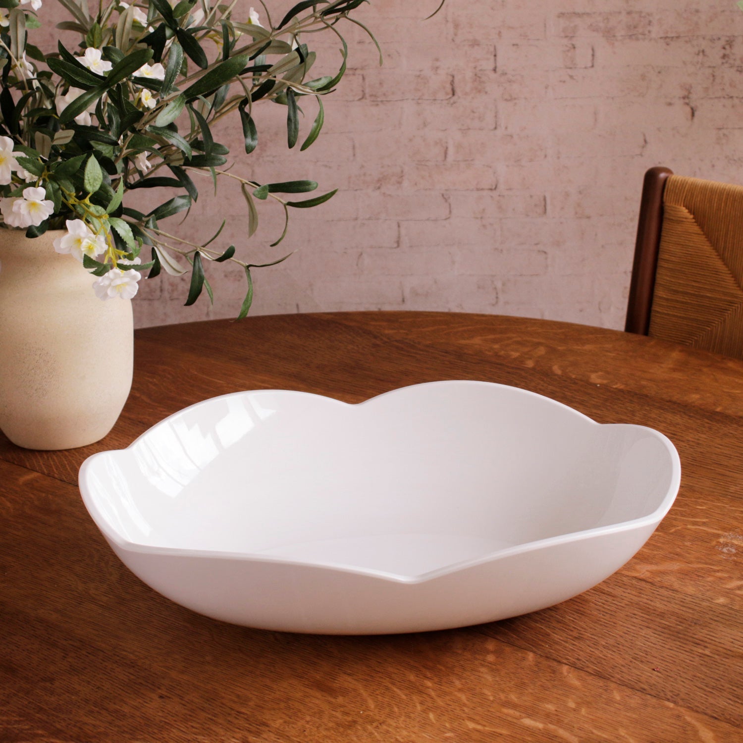 Beatriz Ball Serveware Beatriz Ball VIDA Amelia Extra Large Oval Bowl White