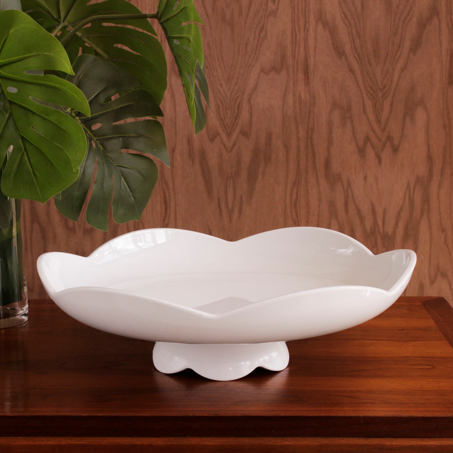 Beatriz Ball Serveware Beatriz Ball VIDA Amelia Pedestal Cake Plate White
