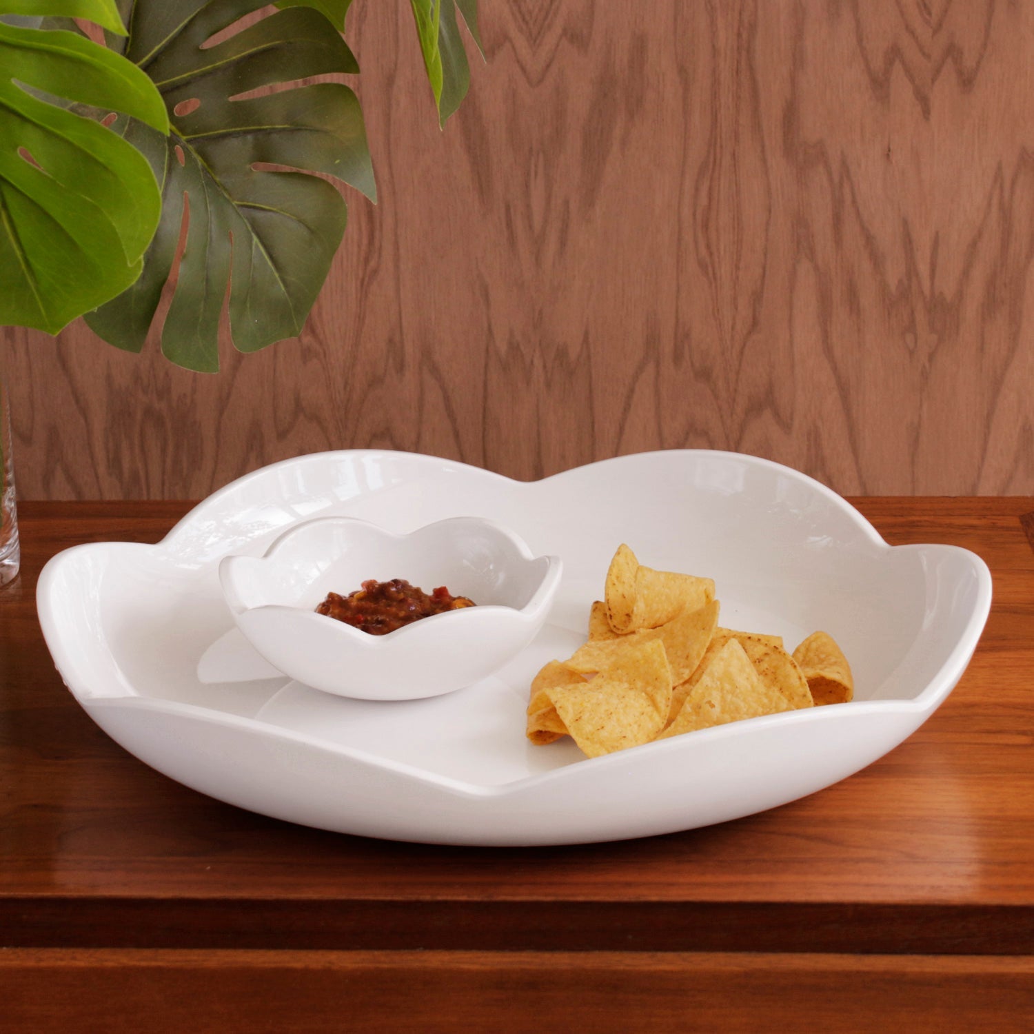 Beatriz Ball Serveware Beatriz Ball VIDA Amelia Round Platter with Mini Dip Bowl White