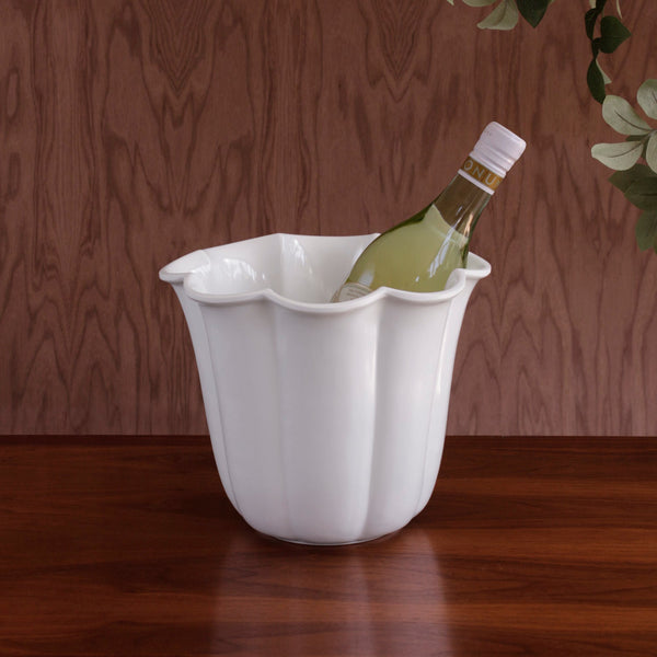Beatriz Ball Serveware Beatriz Ball VIDA Amelia Vase White