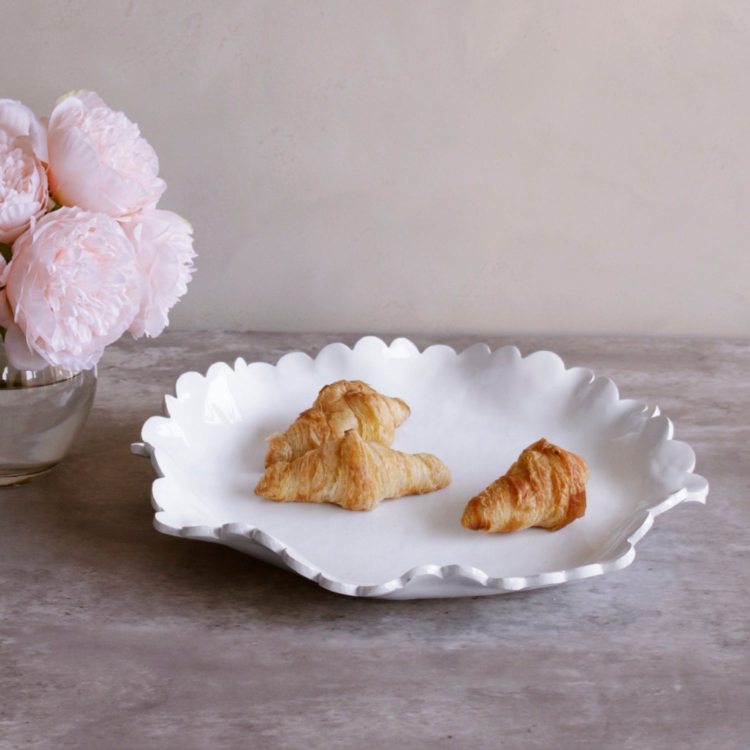 Beatriz Ball Serveware Beatriz Ball VIDA Colette Large Round Platter (White)
