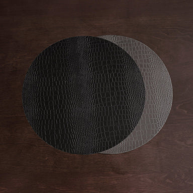 Beatriz Ball Serveware Beatriz Ball VIDA Croc Reversible 16" Round Placemats Set of 4 (Black and Grey)