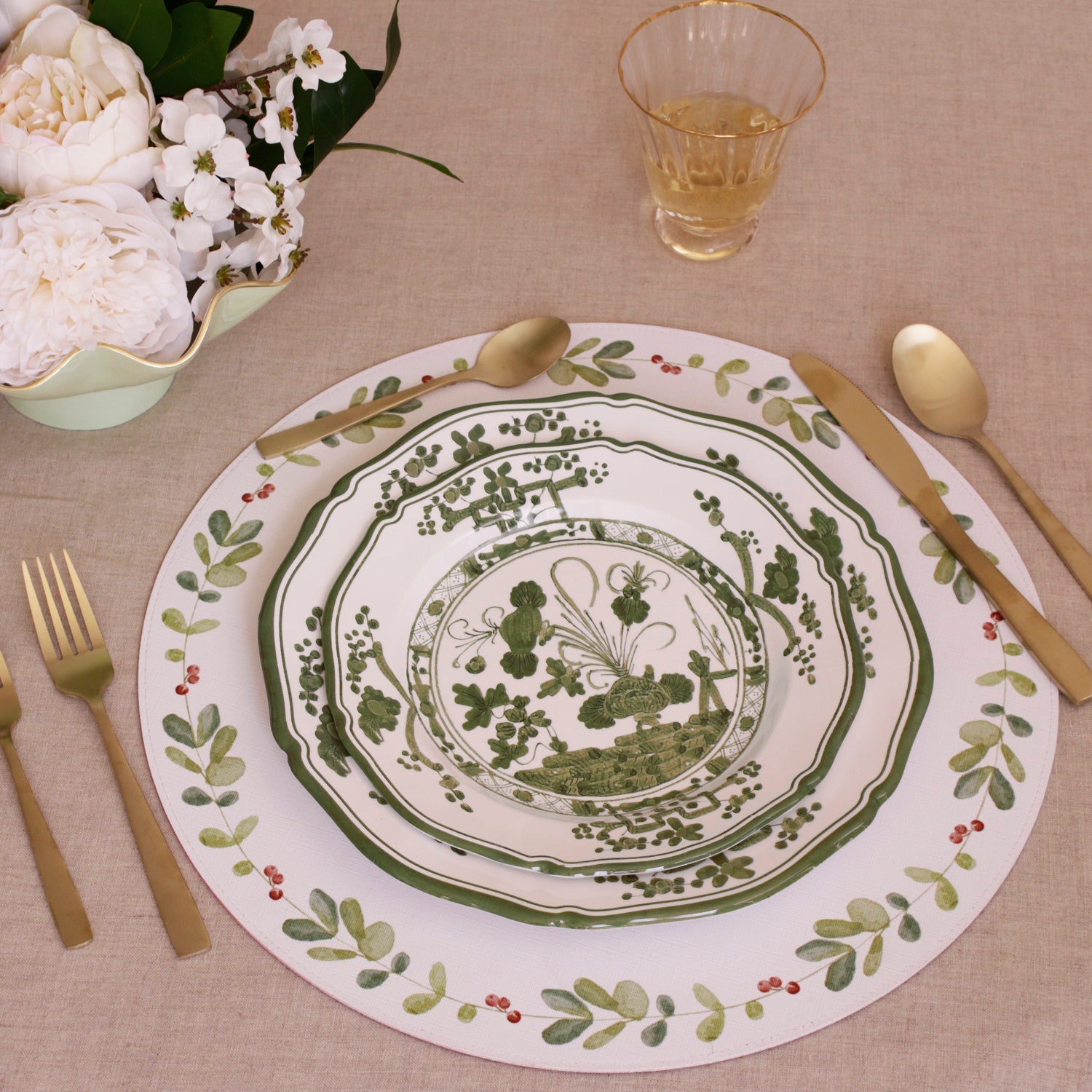 Beatriz Ball Serveware Beatriz Ball VIDA Faenza 9" Salad Plate Set of 4 White and Green