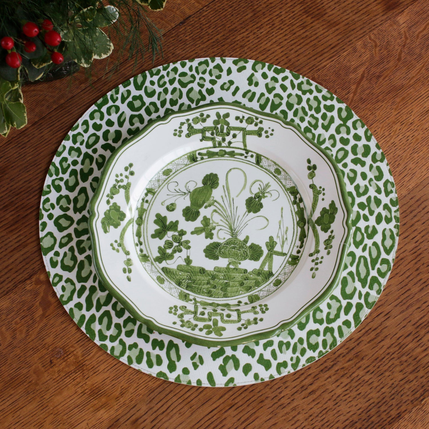 Beatriz Ball Serveware Beatriz Ball VIDA Faenza 9" Salad Plate Set of 4 White and Green