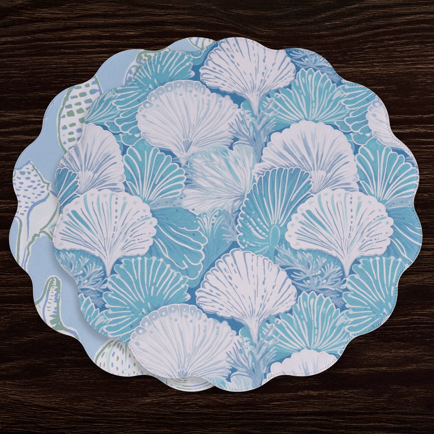 Beatriz Ball Giftware Beatriz Ball VIDA Shells & Scallops Reversible  Round Placemats Set of 4 (Blue & White)