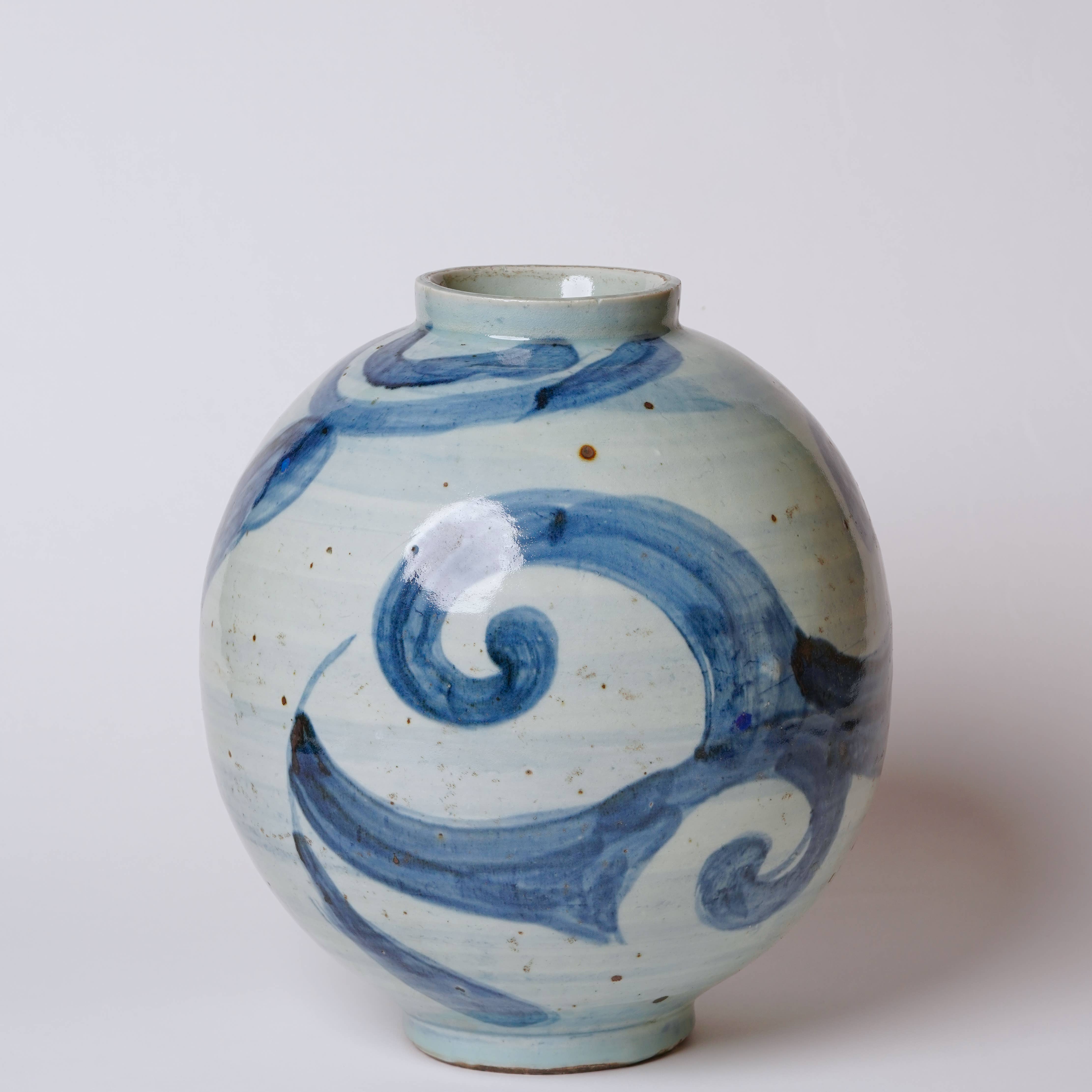 Cobalt Guild Home Decor Blue and White Clouds Rustic Porcelain Globe Vase