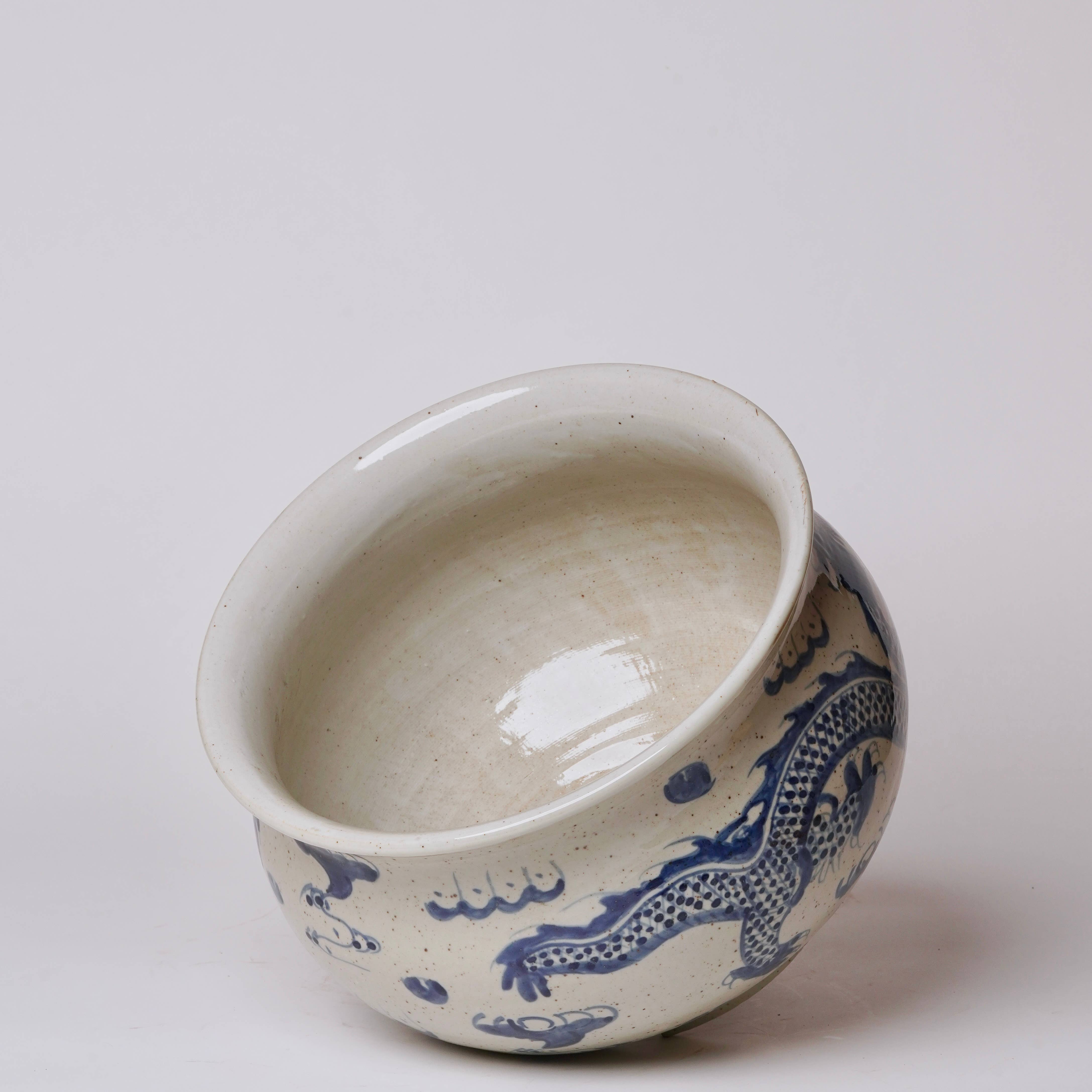 Cobalt Guild Home Decor Blue and White Porcelain Dancing Dragon Bulbous Cachepot