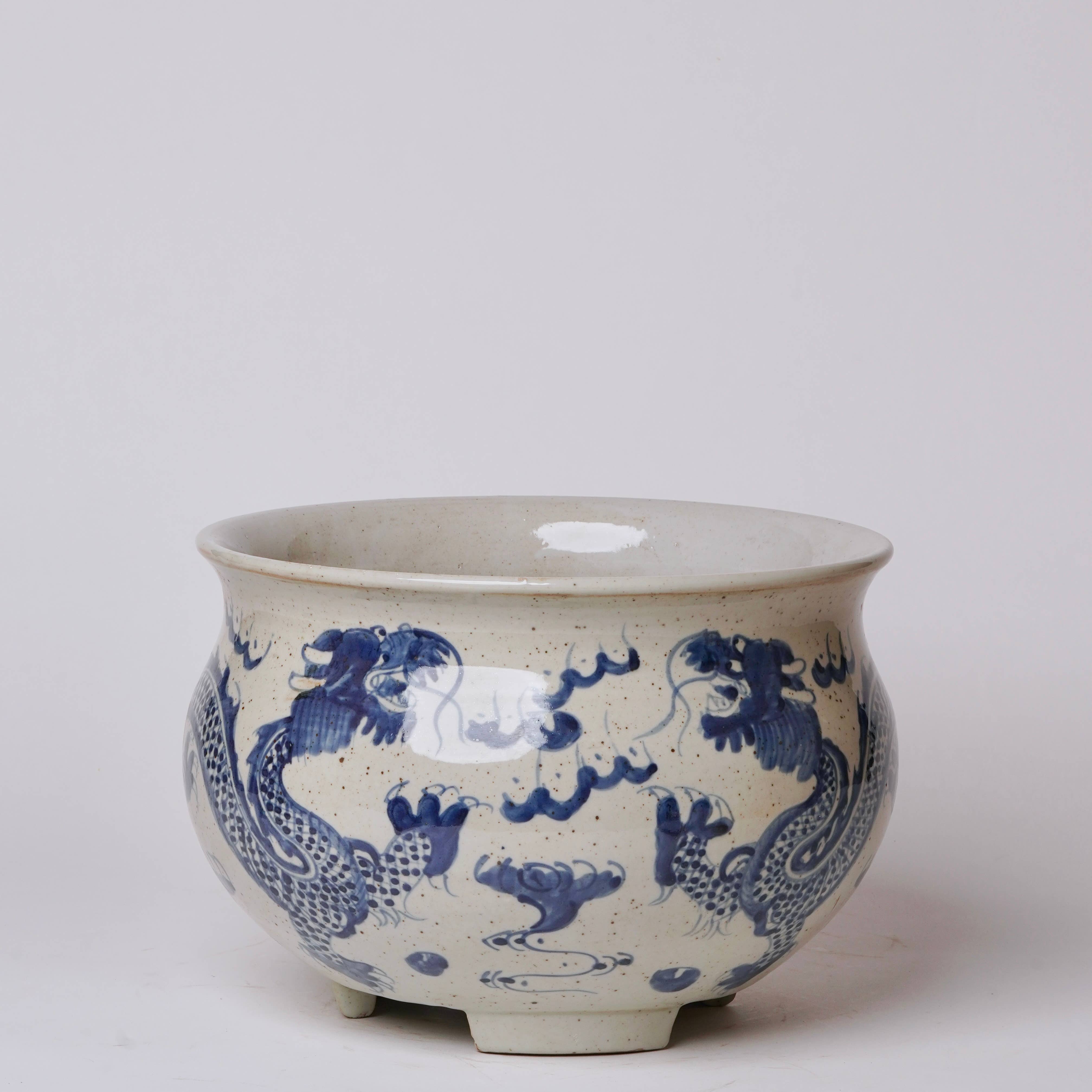 Cobalt Guild Home Decor Blue and White Porcelain Dancing Dragon Bulbous Cachepot