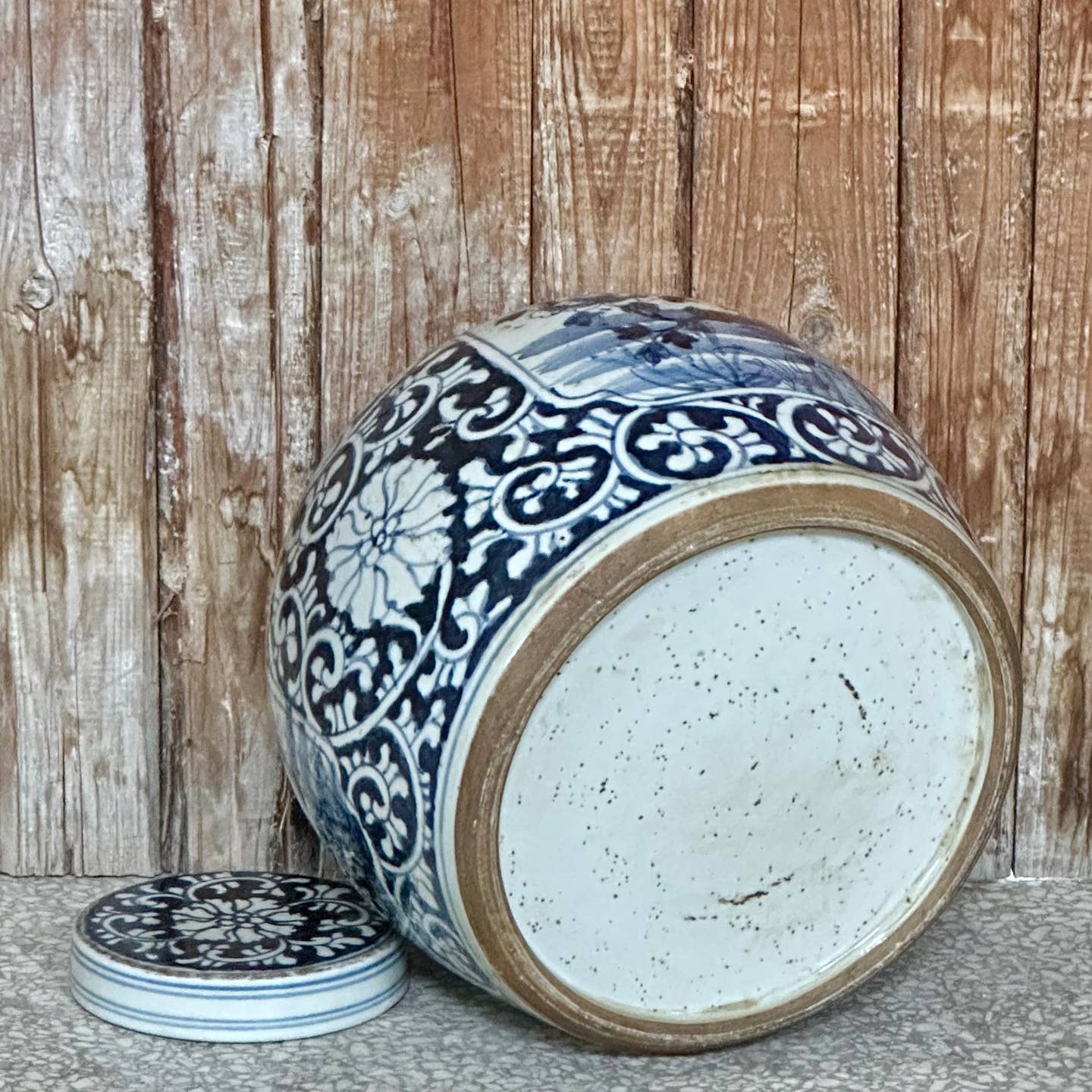 Cobalt Guild Home Decor Blue and White Porcelain Pheasant Lidded Round Storage Jar