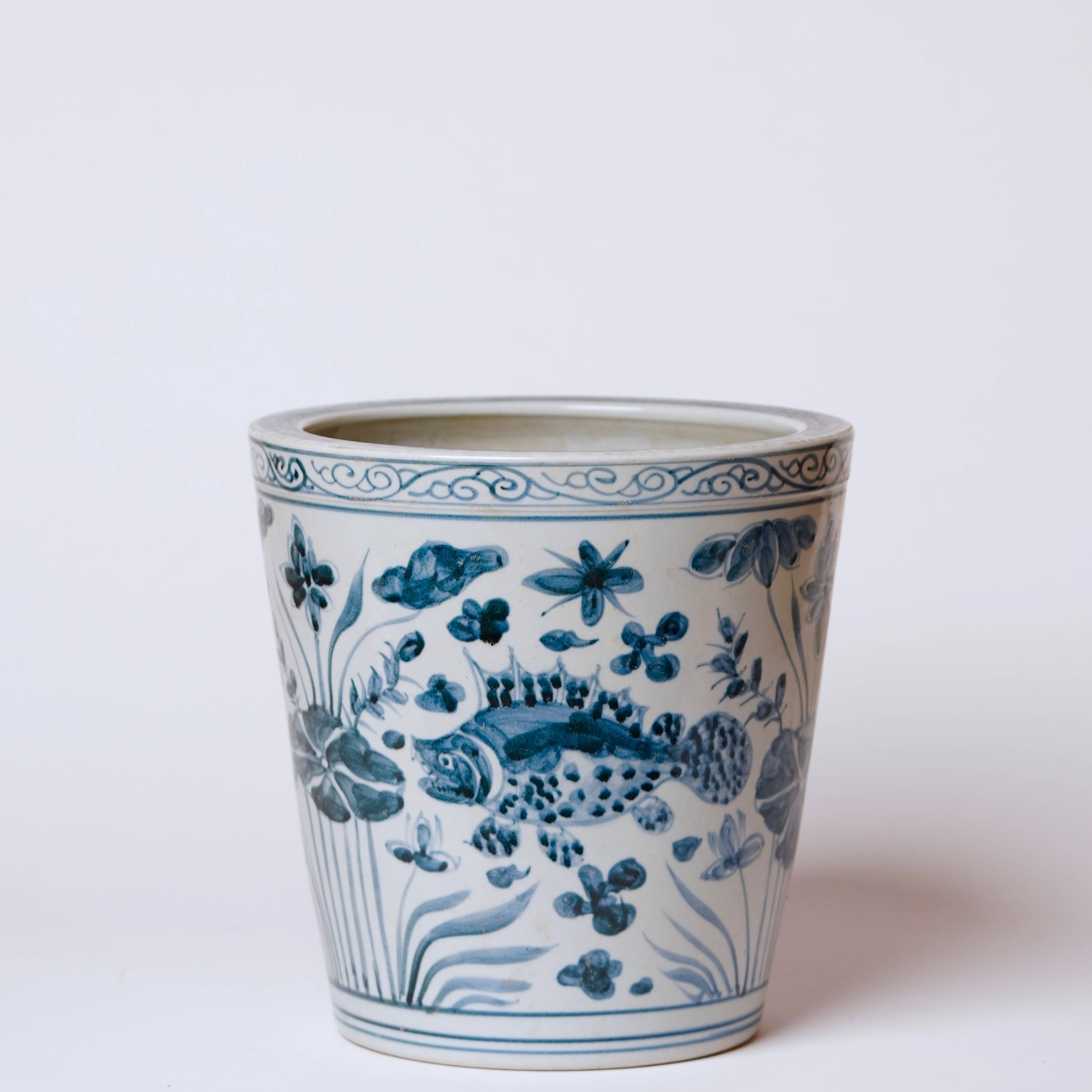 Cobalt Guild Home Decor Blue and White Porcelain River Fish Planter