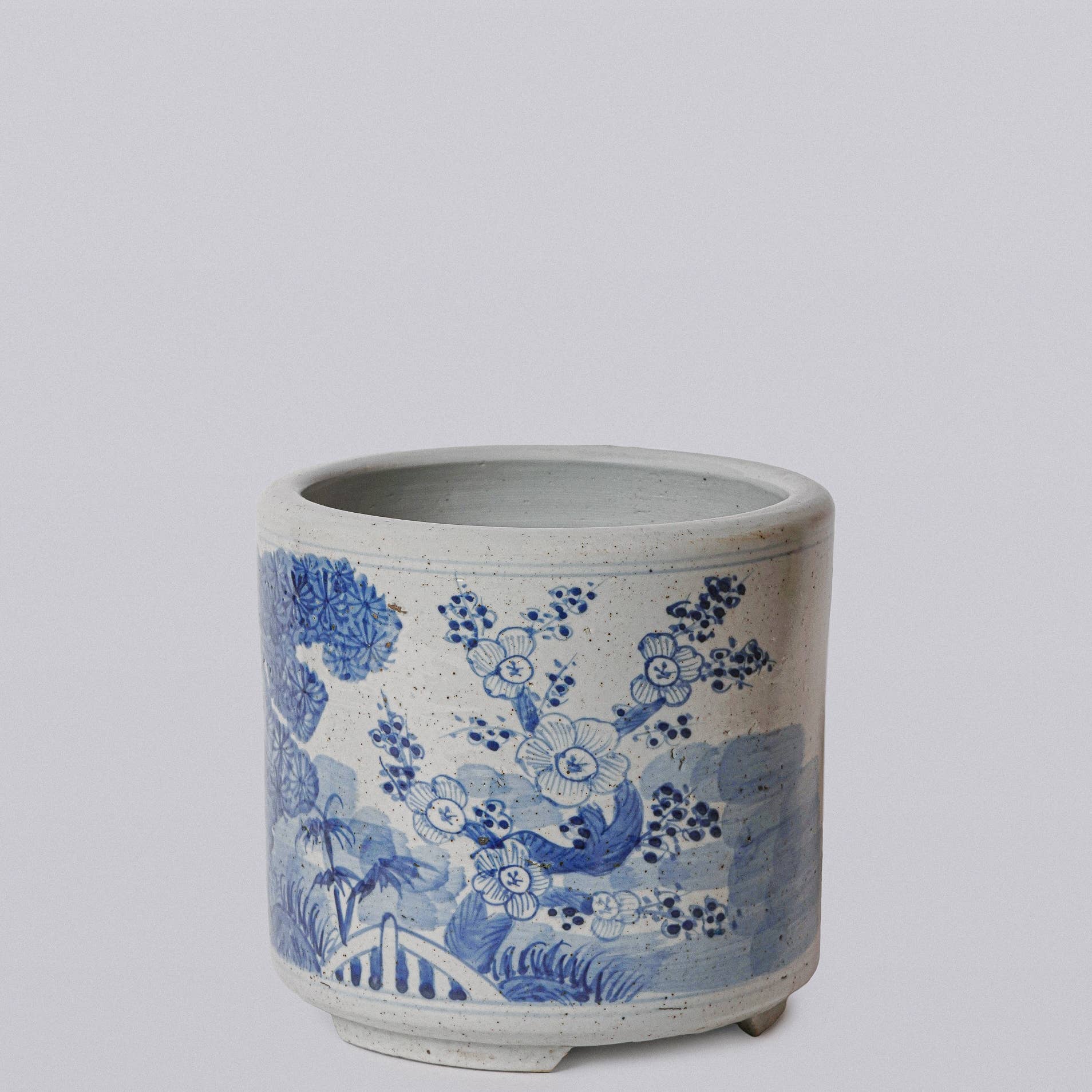 Cobalt Guild Home Decor Blue and White Porcelain Three Friends Footed Cachepot