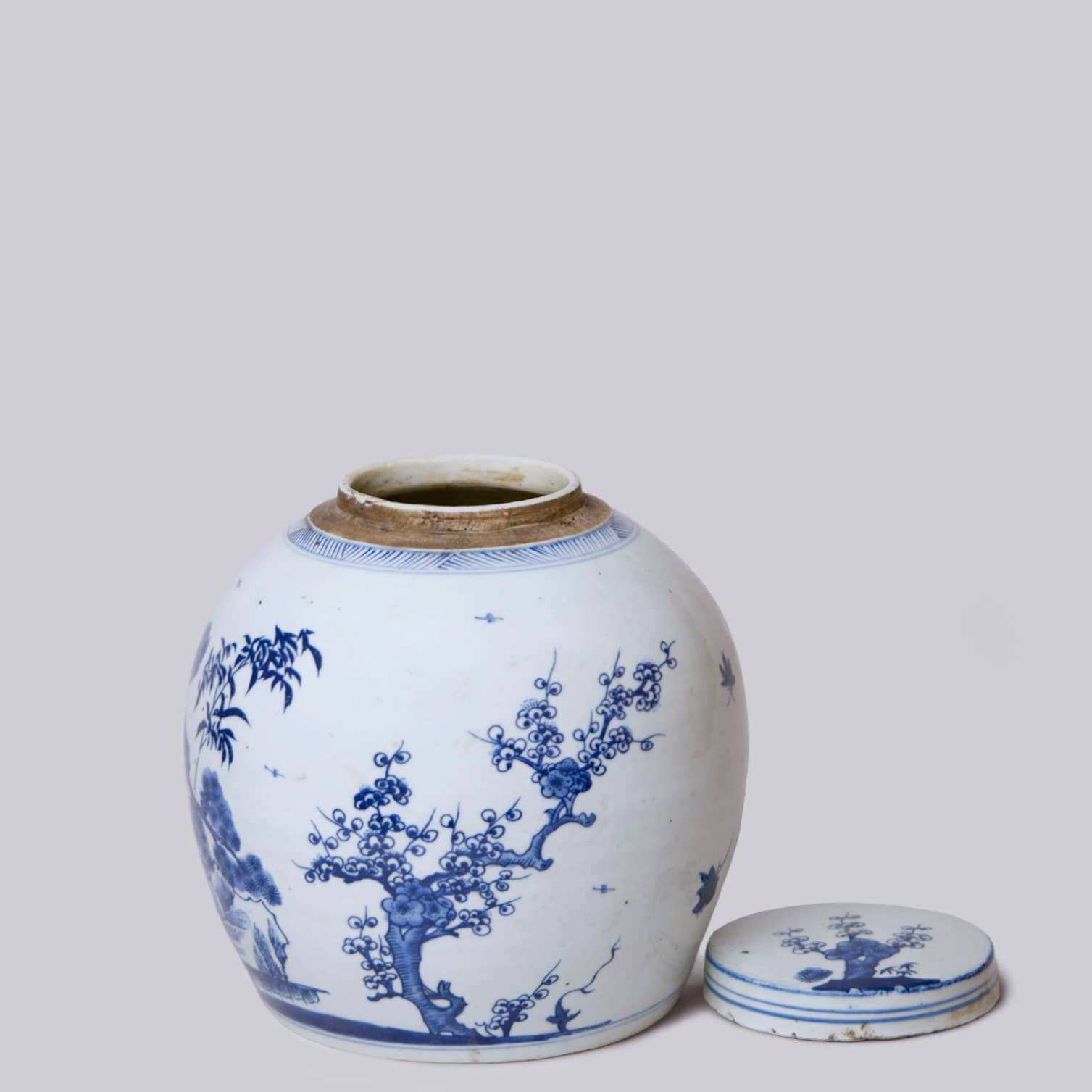 Cobalt Guild Home Decor Blue and White Porcelain Three Friends Round Jar