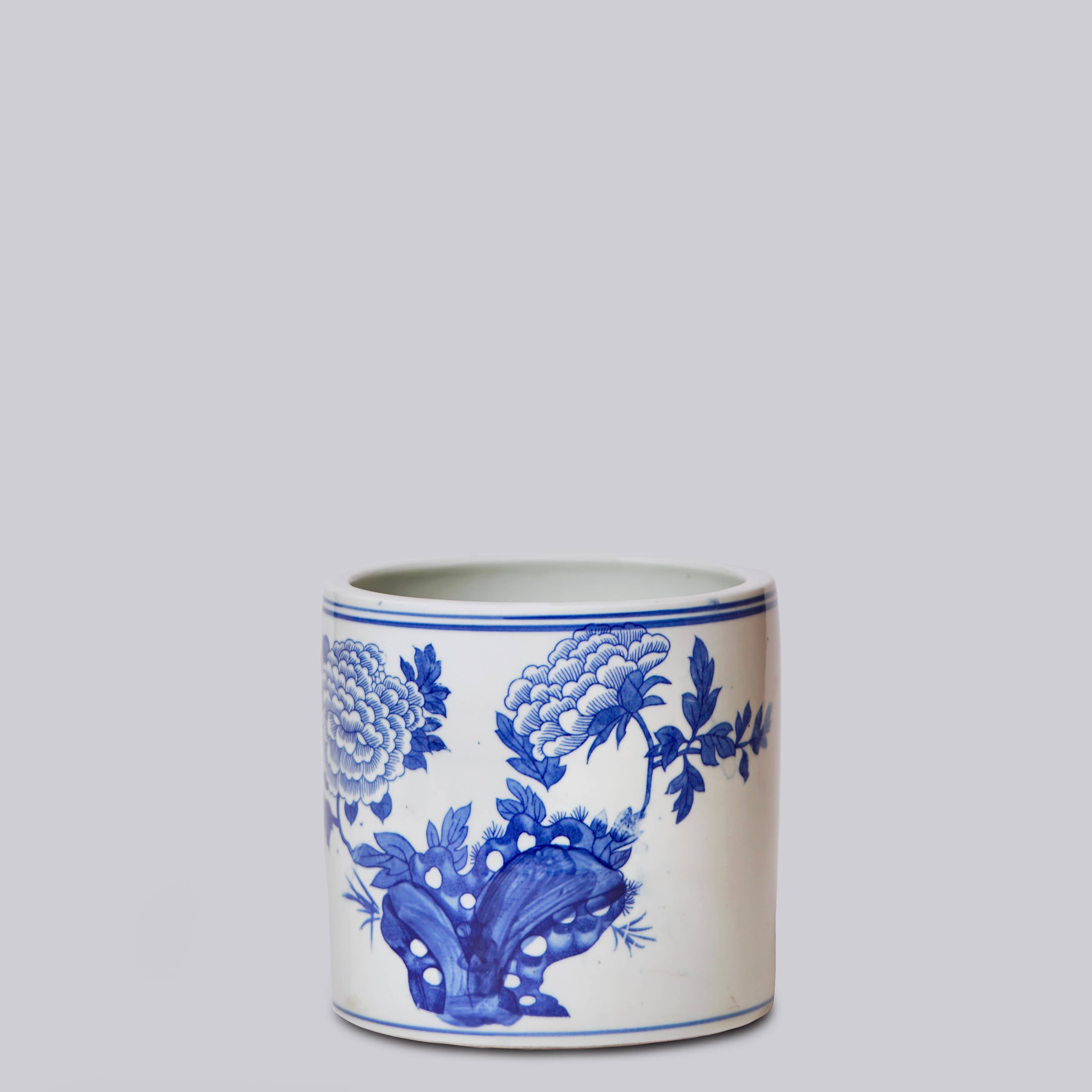 Cobalt Guild Home Decor Medium Blue and White Porcelain Peony Cachepot