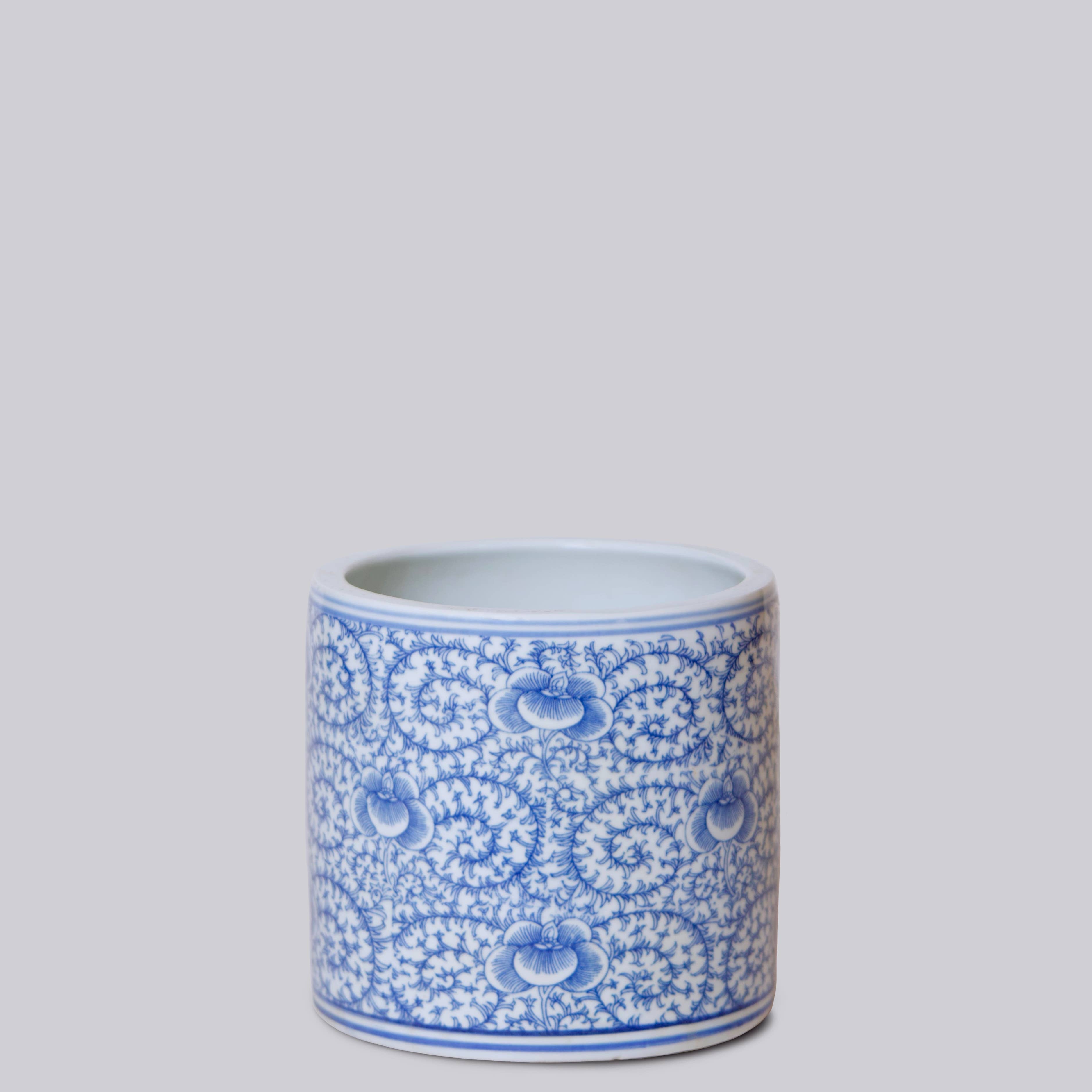 Cobalt Guild Home Decor Small Blue and White Porcelain Scrolling Peony Cachepot