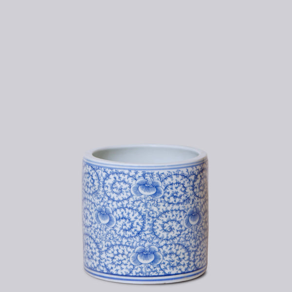 Cobalt Guild Home Decor Small Blue and White Porcelain Scrolling Peony Cachepot