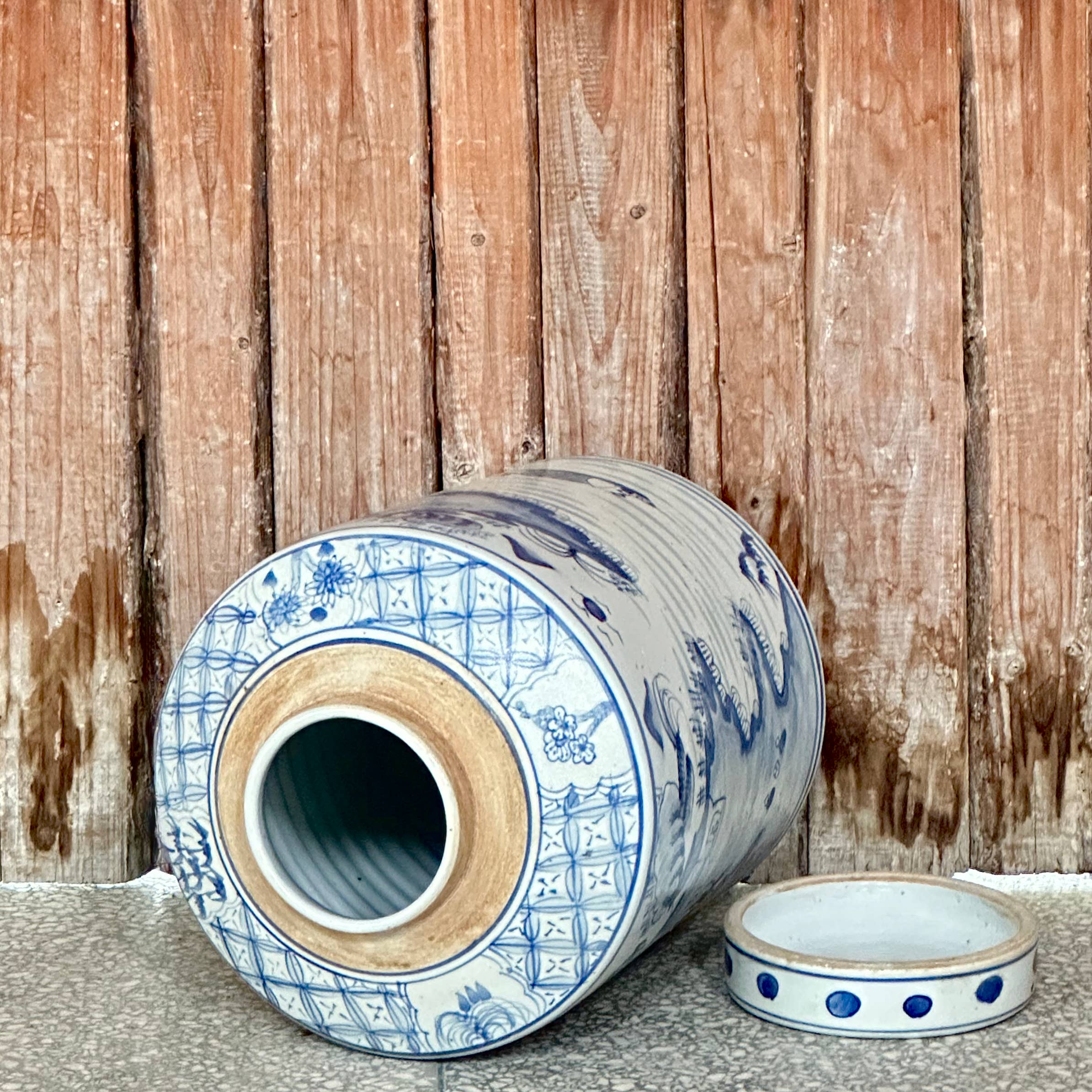 Cobalt Guild Home Decor Willow Ware-Inspired Blue and White Porcelain Canister