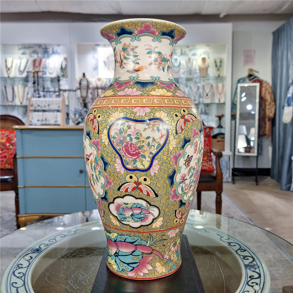 Danny's Fine Porcelain Home Decor Danny's Fine Porcelain 14in Porcelain Vase – Rose Medallion Canton
