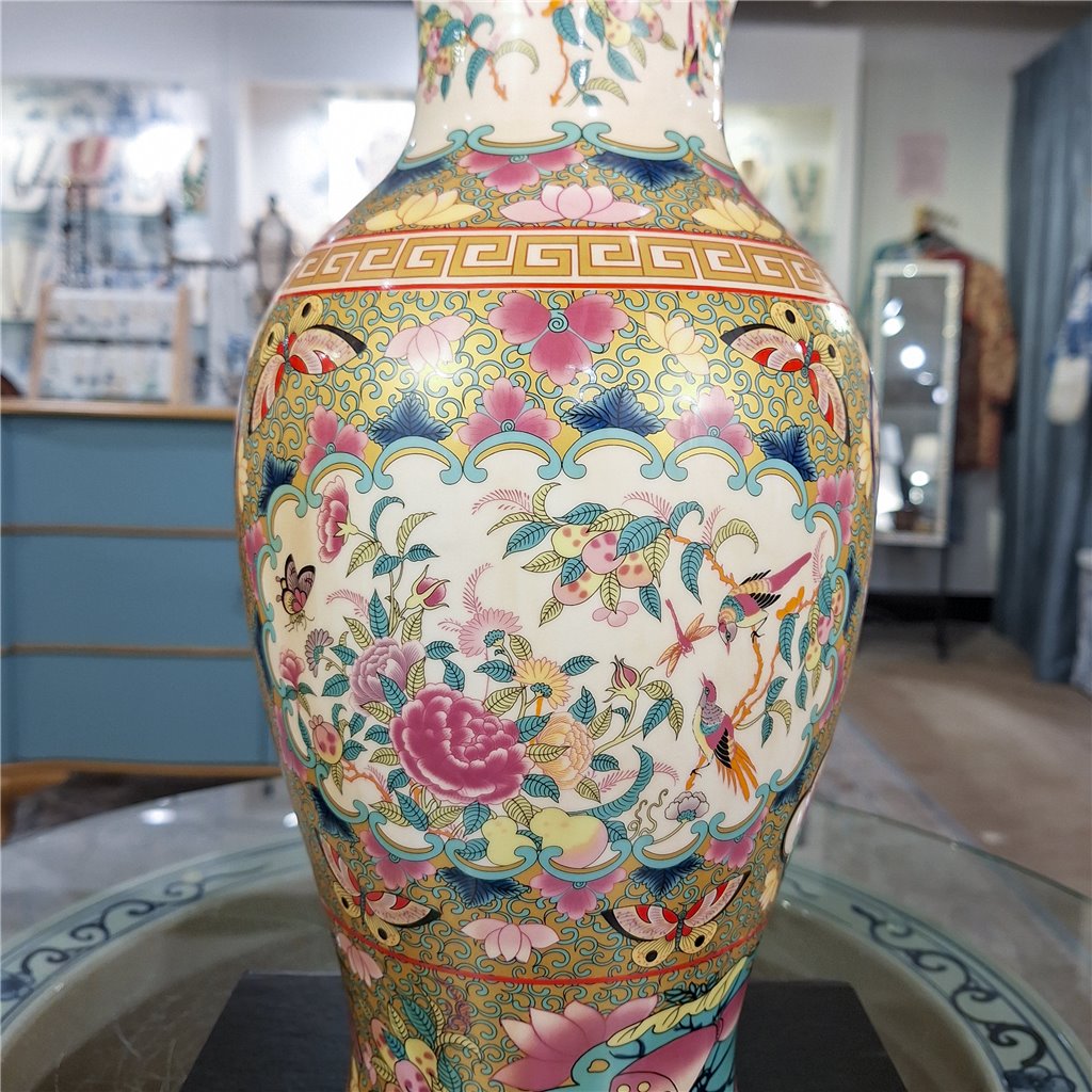 Danny's Fine Porcelain Home Decor Danny's Fine Porcelain 14in Porcelain Vase – Rose Medallion Canton