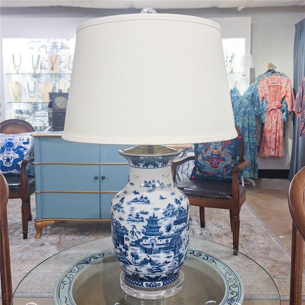 Danny's Fine Porcelain Lighting Danny's Fine Porcelain 17Lx17X30H Blue Willow Lamp [Acrylic_Base/Sh:2-847-17] 13666-LA