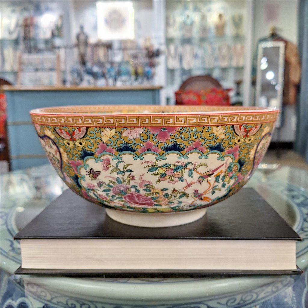 Danny's Fine Porcelain Home Decor Danny's Fine Porcelain 8 Inch Diameter Round Bowl-Rose Medallion Canton