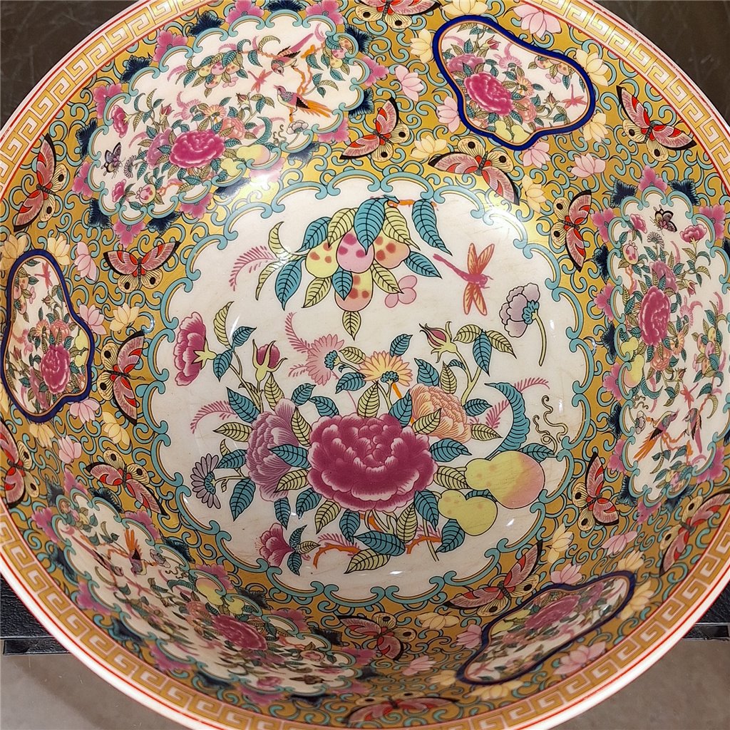 Danny's Fine Porcelain Home Decor Danny's Fine Porcelain 8 Inch Diameter Round Bowl-Rose Medallion Canton