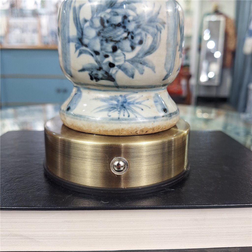 Danny's Fine Porcelain Home Decor Danny's Fine Porcelain Battery Rechargeable Touch Lamp – Blue & White Floral (Min 2)