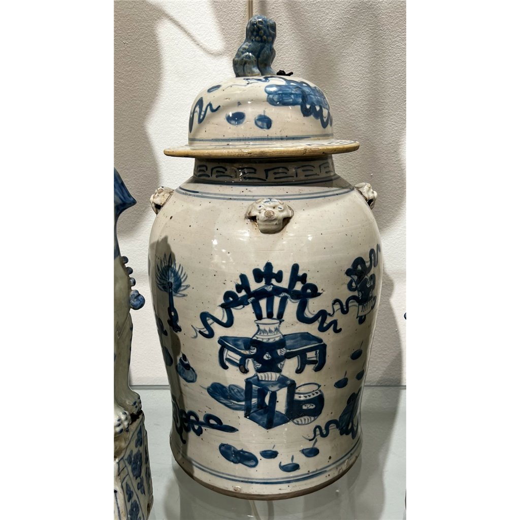 Danny's Fine Porcelain Home Decor Danny's Fine Porcelain Blue And White Lidded Lion Jar- Floral (Classic) 50200