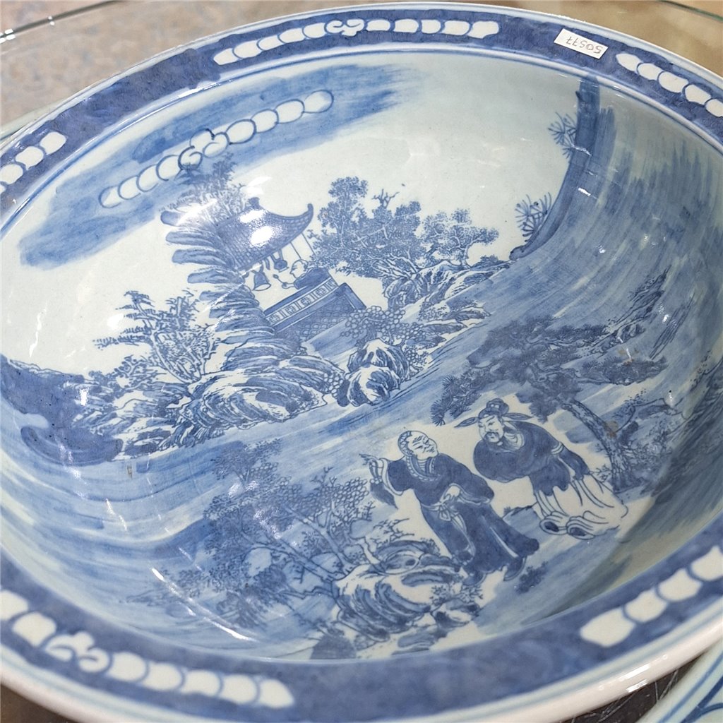 Danny's Fine Porcelain Home Decor Danny's Fine Porcelain Blue & White Lipped Basin