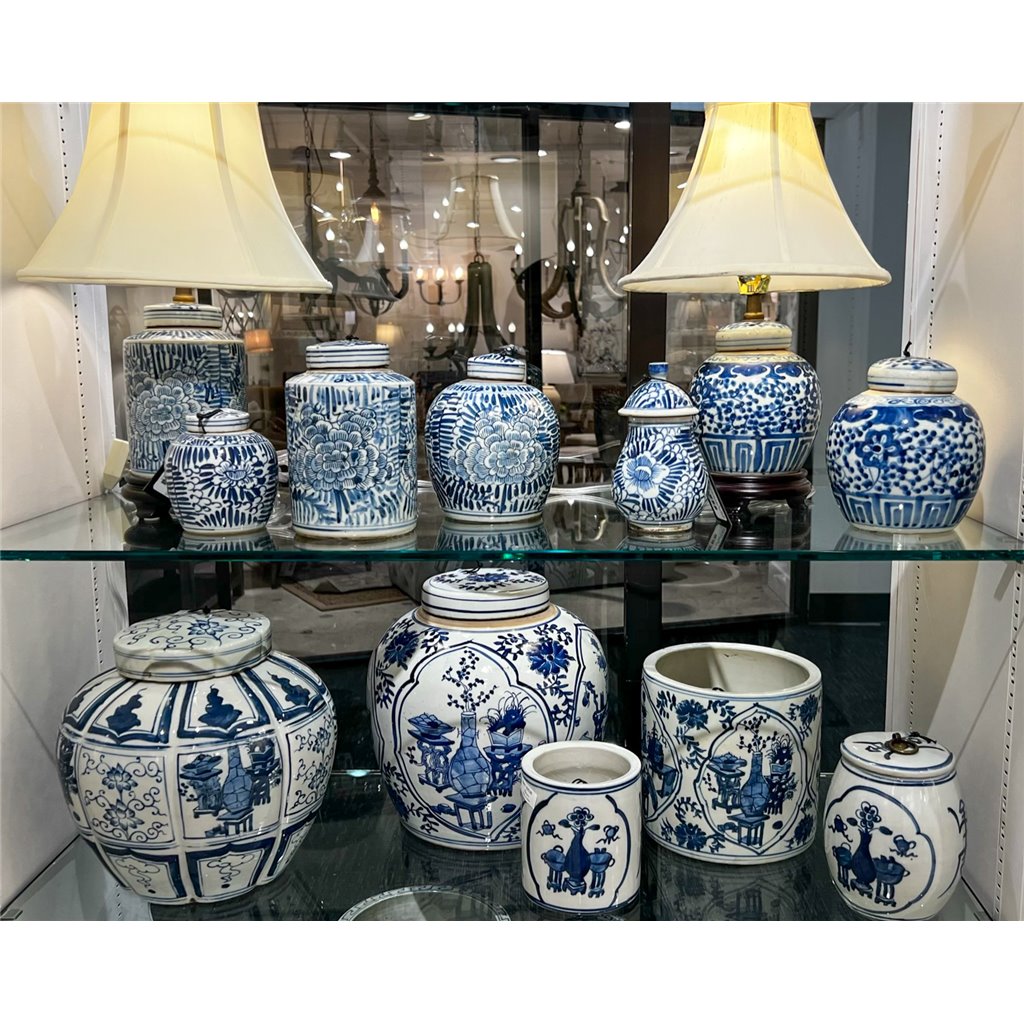 Danny's Fine Porcelain Home Decor Danny's Fine Porcelain Blue & White Round Pot