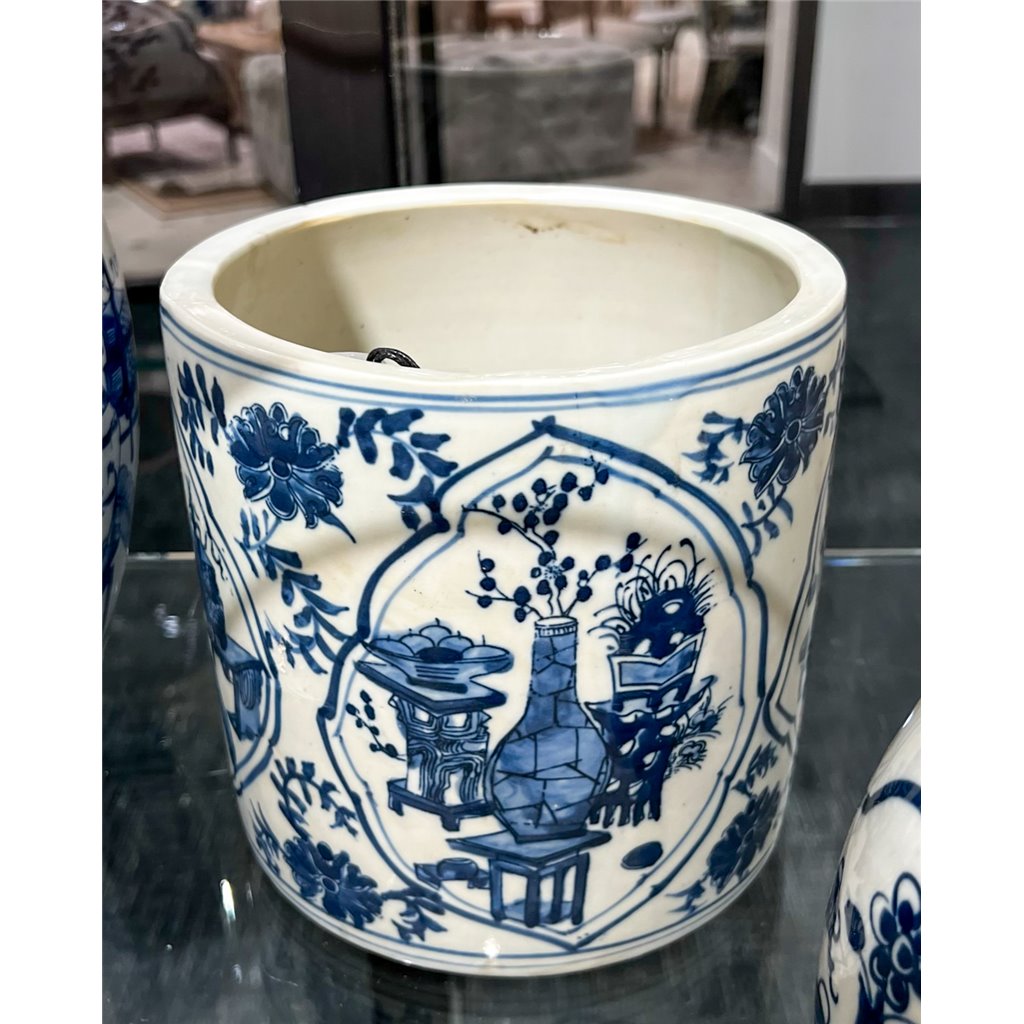 Danny's Fine Porcelain Home Decor Danny's Fine Porcelain Blue & White Round Pot
