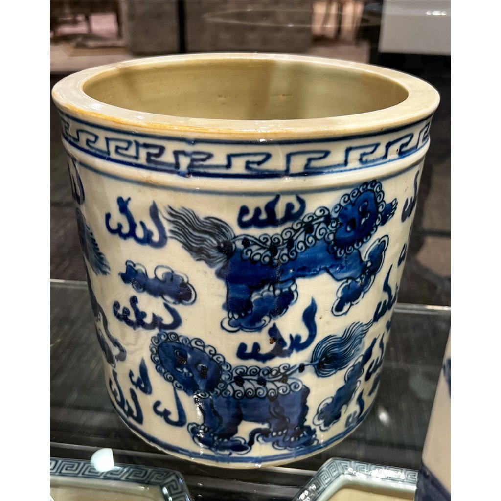 Danny's Fine Porcelain Home Decor Danny's Fine Porcelain Classic Pot- Blue & White Kirin