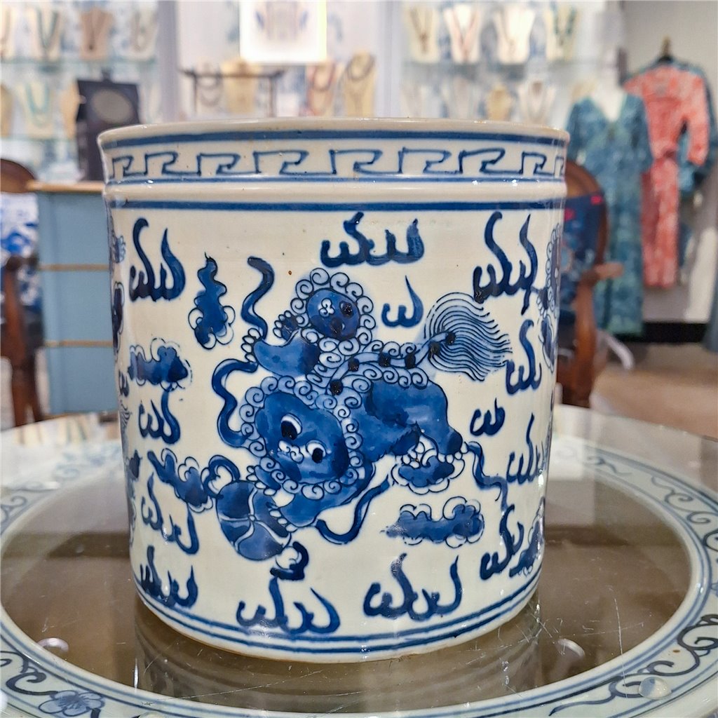 Danny's Fine Porcelain Home Decor Danny's Fine Porcelain Classic Pot- Blue & White Kirin