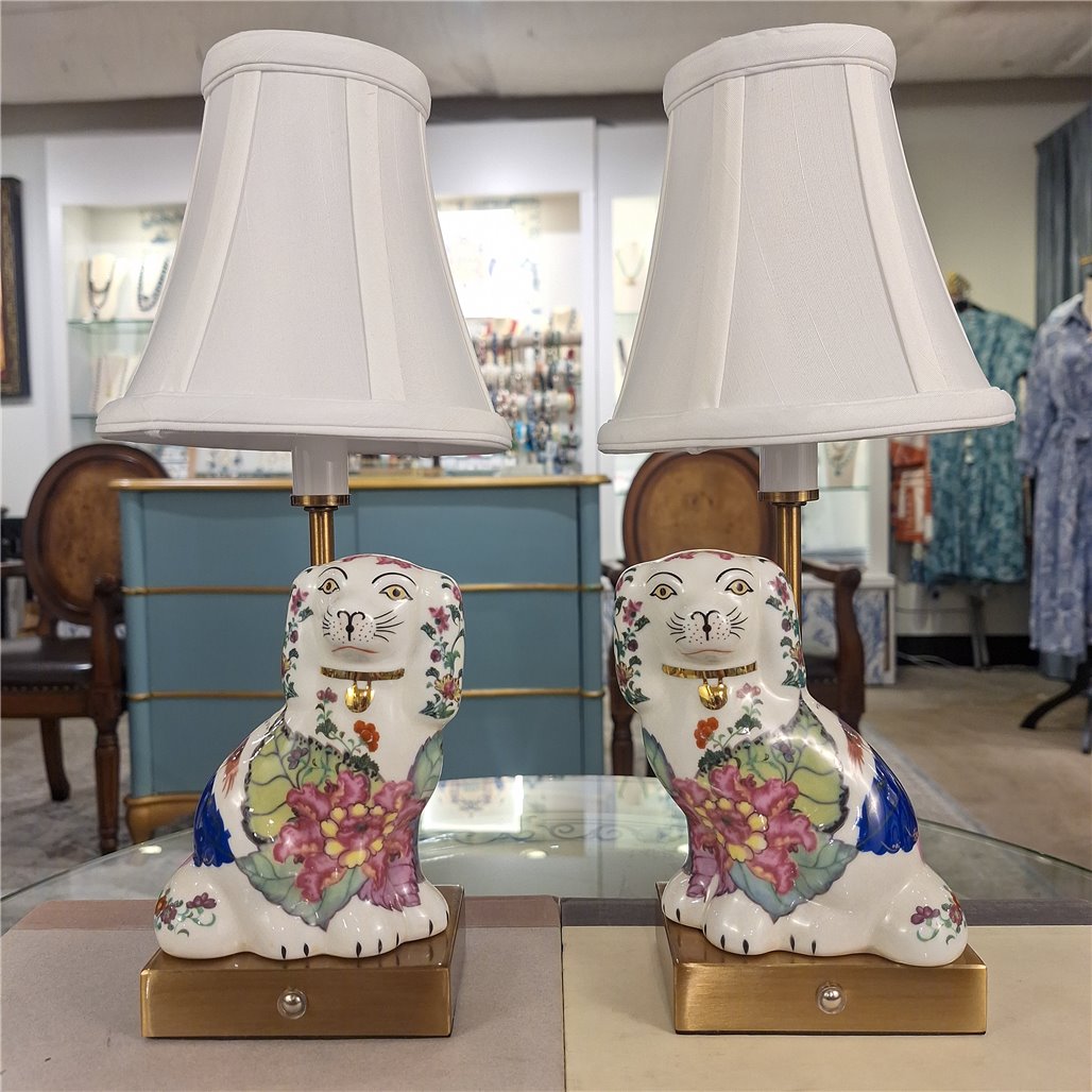 Danny's Fine Porcelain Home Decor Danny's Fine Porcelain Cordless Battery Rechargable Touch Lamp -Tobacco Leaf Dog-Pair - Left and