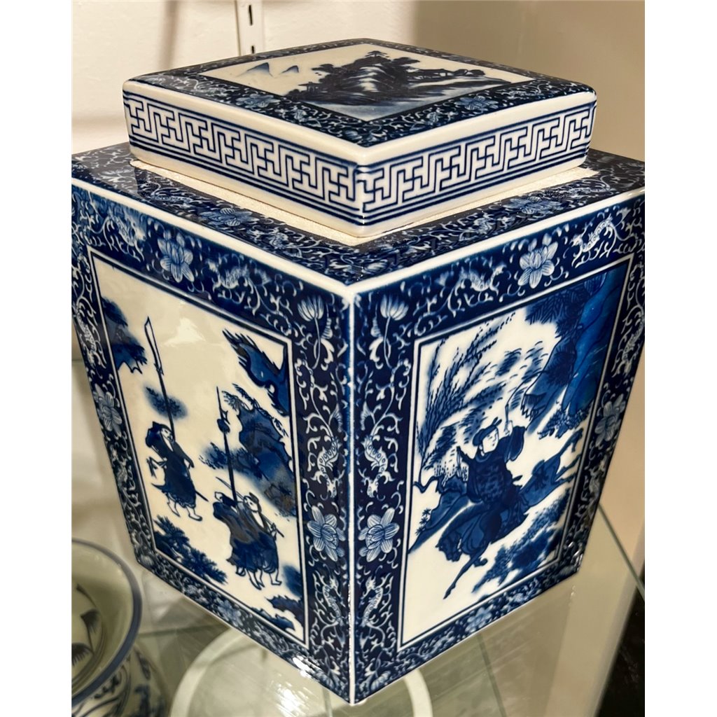 Danny's Fine Porcelain Home Decor Danny's Fine Porcelain Diamond Shaped Jar - Blue & White