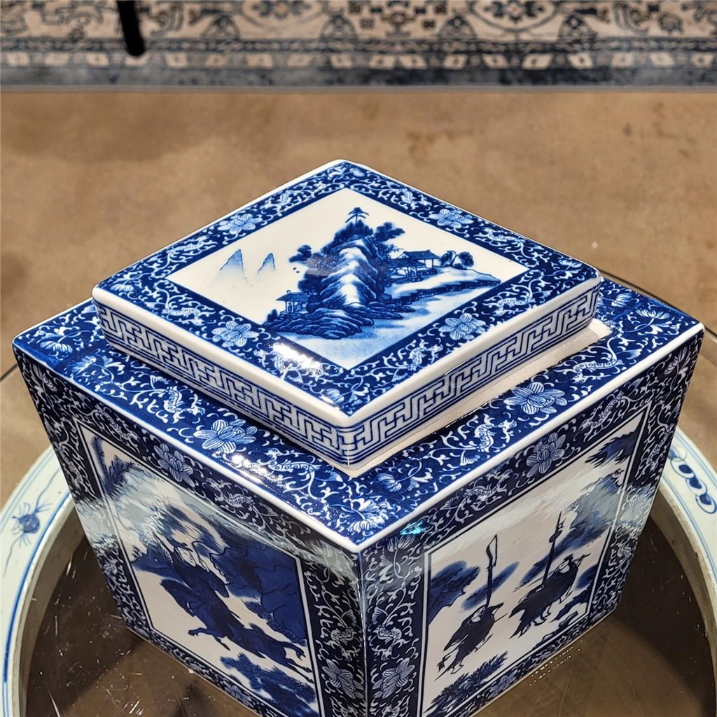 Danny's Fine Porcelain Home Decor Danny's Fine Porcelain Diamond Shaped Jar - Blue & White