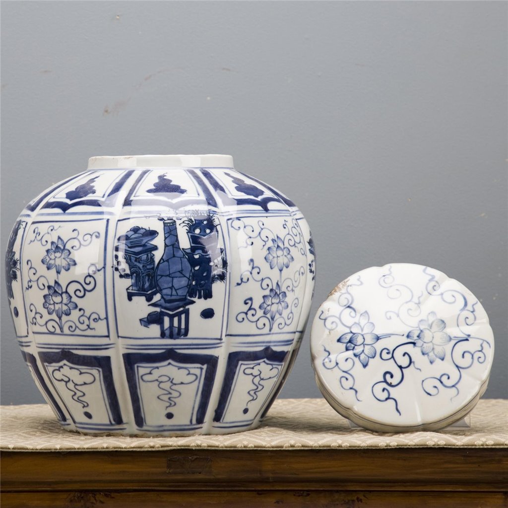 Danny's Fine Porcelain Home Decor Danny's Fine Porcelain Jar 50531