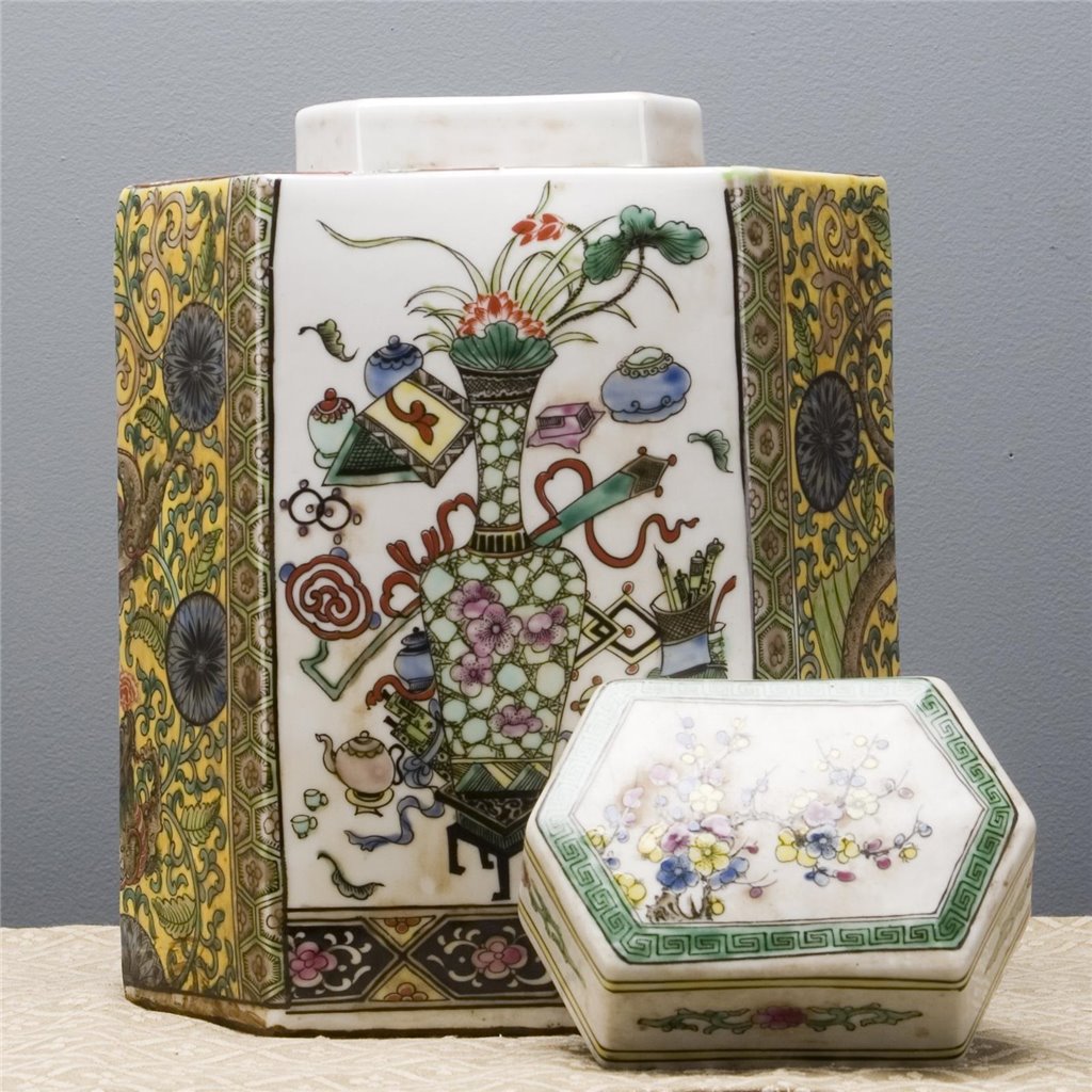 Danny's Fine Porcelain Home Decor Danny's Fine Porcelain Jar 50593